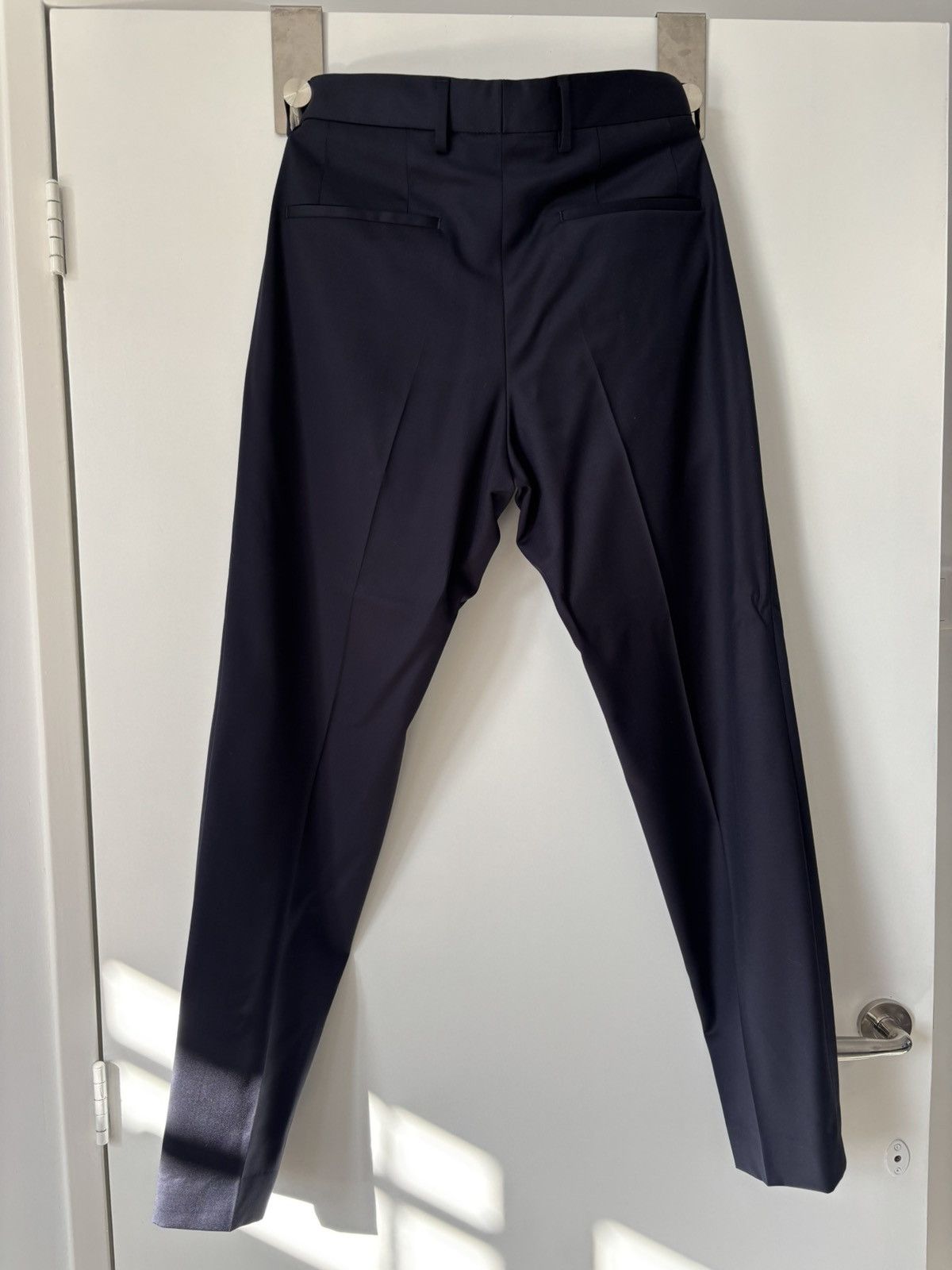 Hugo Boss Boss suit worn one time, blazer and trouser Size 46R - 6 Thumbnail