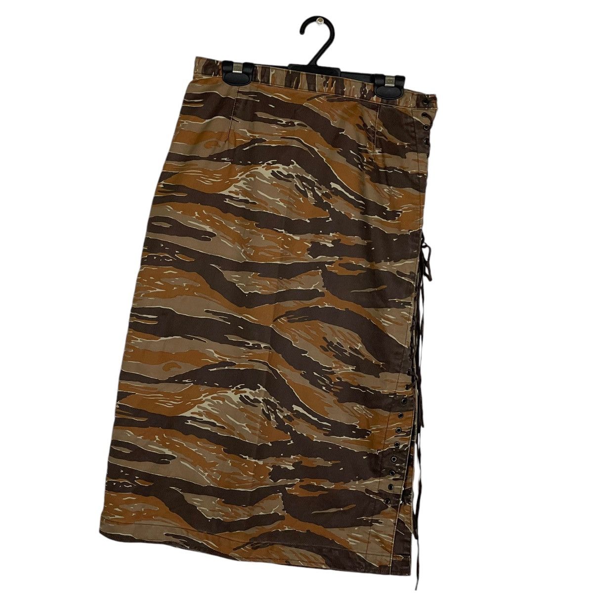 Hysteric Glamour Hysteric Glamour Bondage Camo Maxi Skirt Size 25" / US 0 / IT 36 - 4 Thumbnail