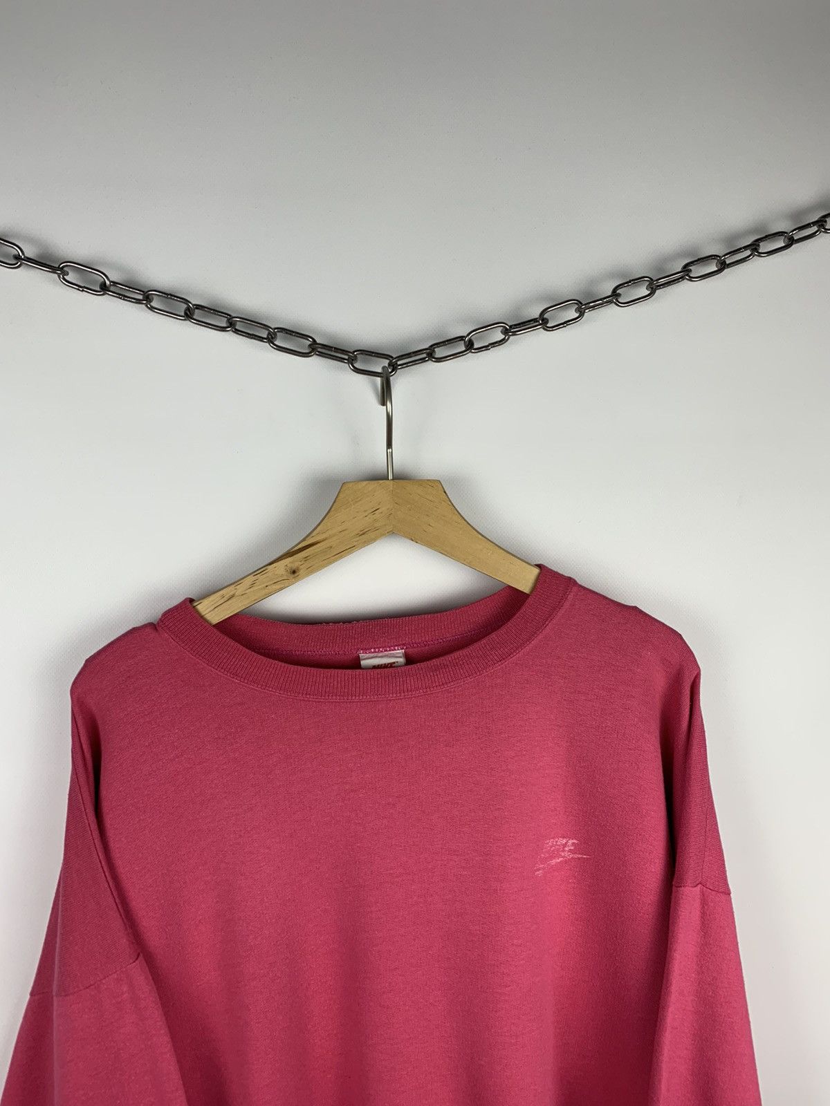 Nike 💅 Iconic Vintage Nike Baby Pink Sweatshirt Swoosh Logo 90’s Size US XL / EU 56 / 4 - 4 Thumbnail