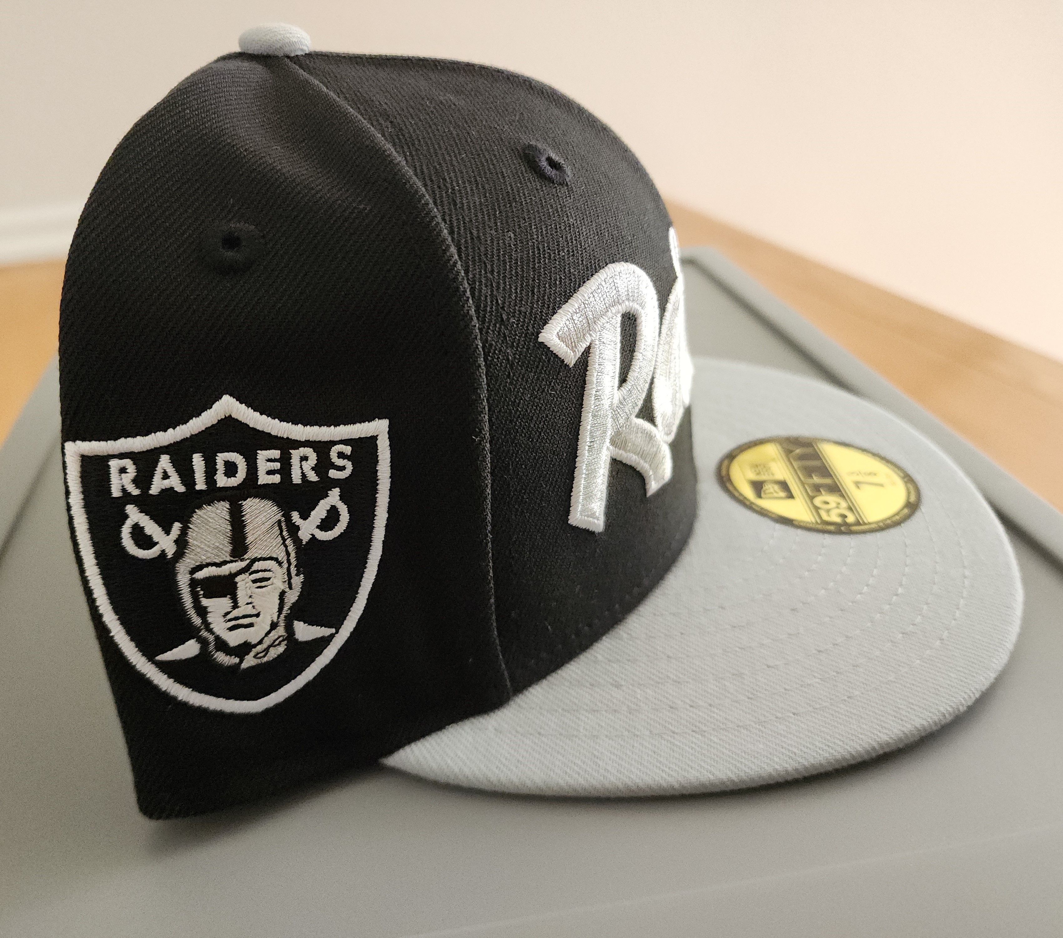 Hat Club Hat Club Oakland Raiders 7-3/8 NEW Size ONE SIZE - 2 Thumbnail