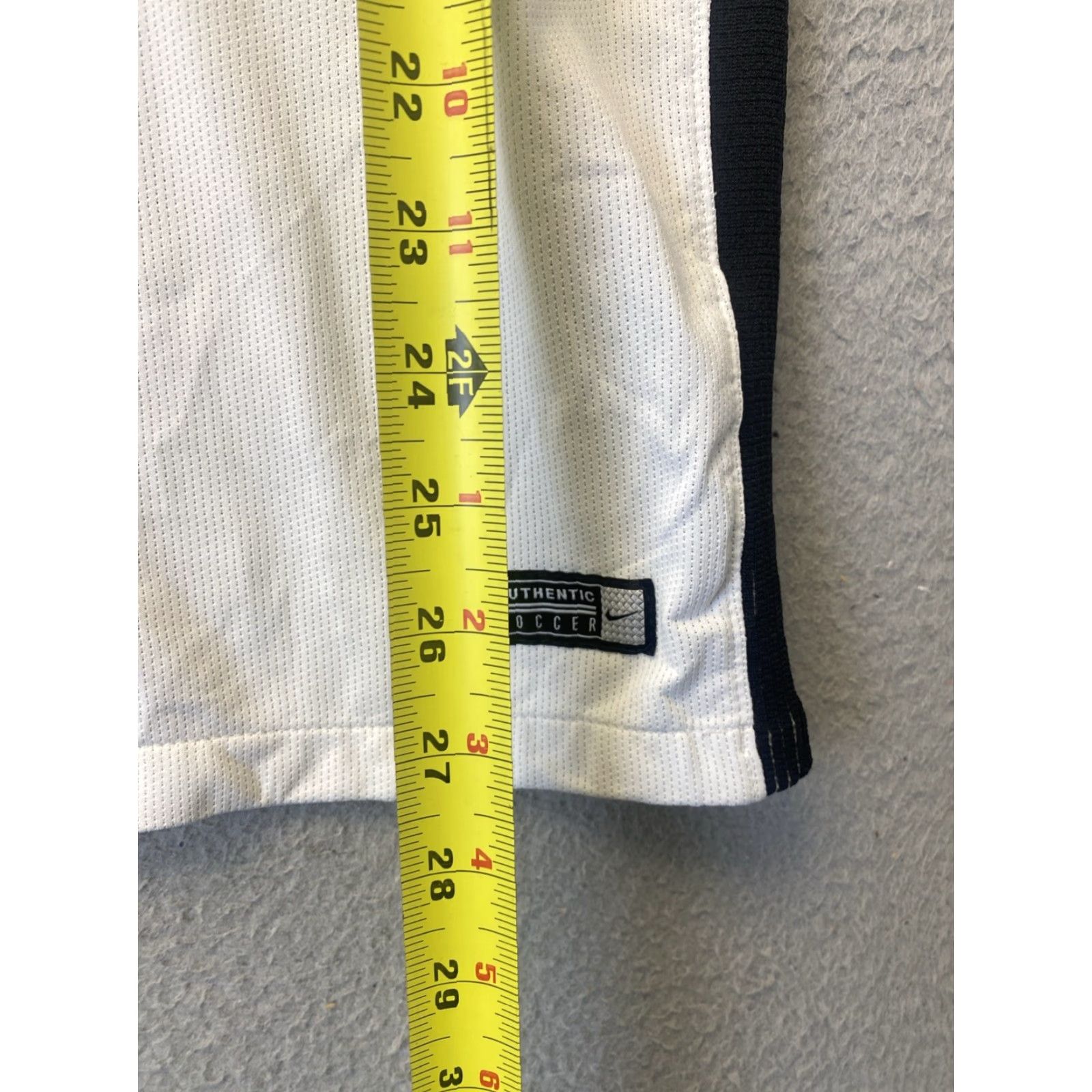 Nike NIKE Dri-Fit Tailwind V-Neck Shirt Men's L White, Solid, Athletic, Short Sleeve, Breathable, Quick Dry, Reflective, Pockets, Casual Activewear Size US L / EU 52-54 / 3 - 6 Thumbnail
