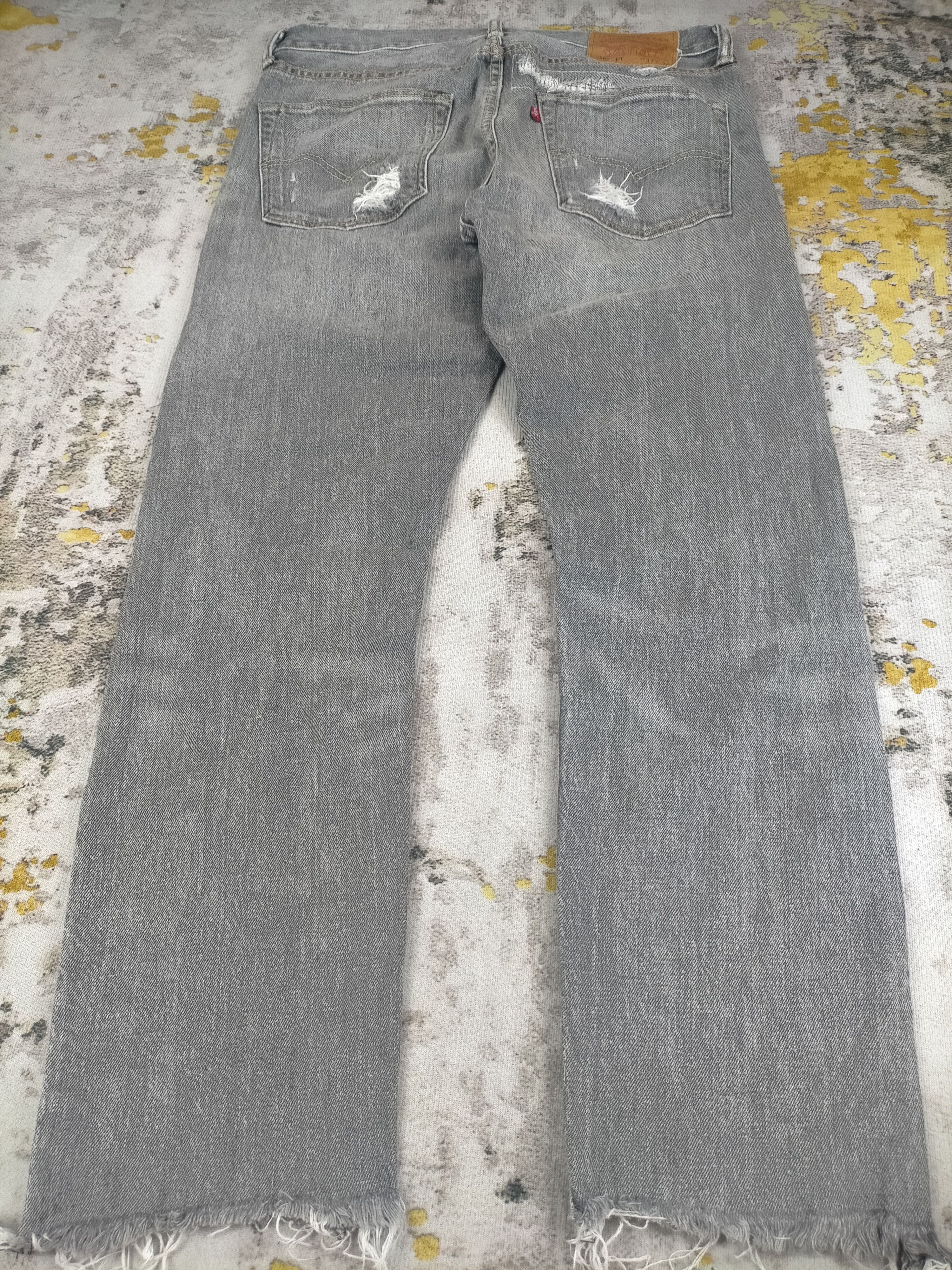 Levi's 🔥 Crazy Levis 501 CT Distressed Mudwash Jeans Size US 31 - 4 Thumbnail