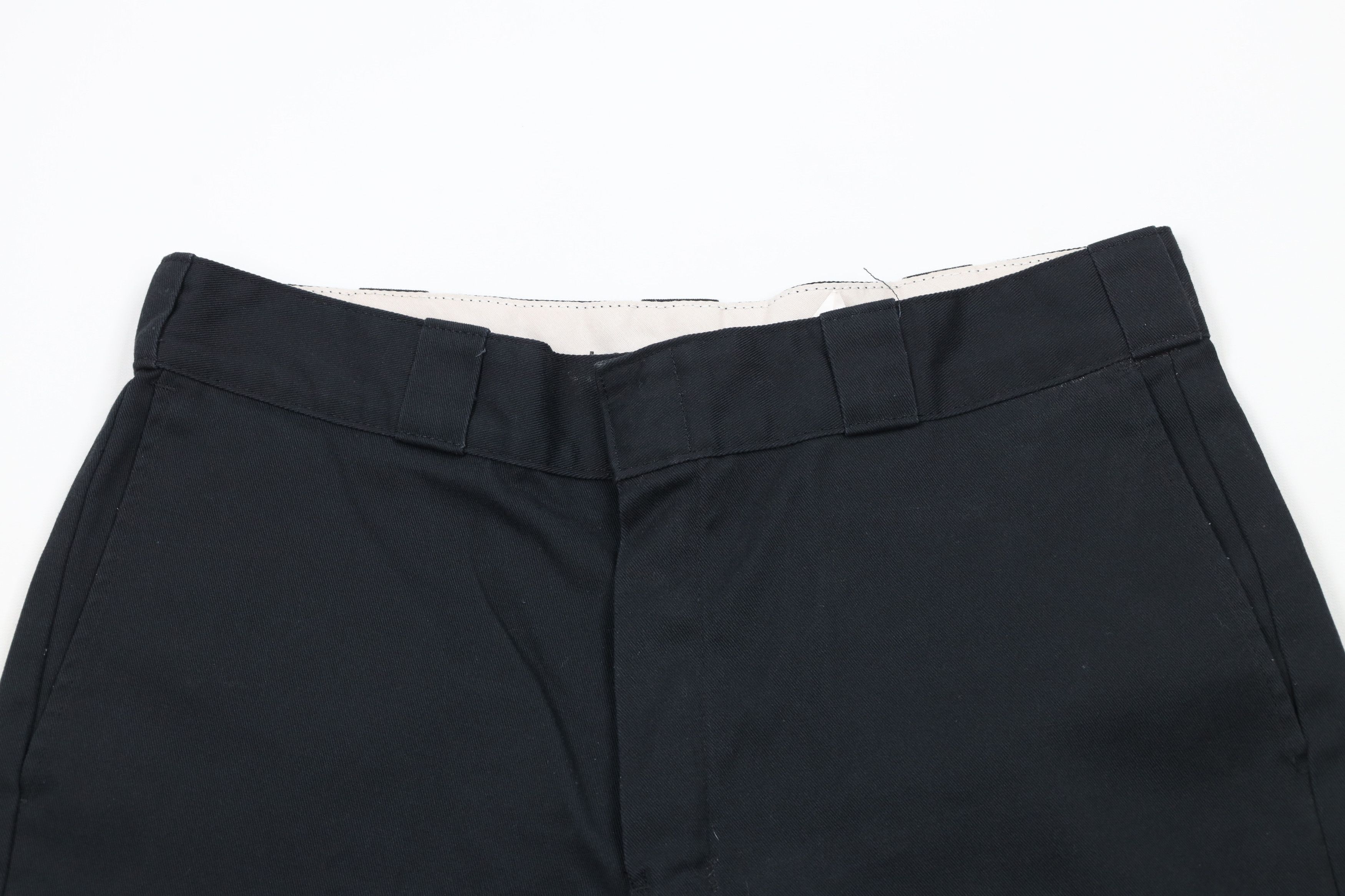 Dickies × Vintage Vintage Y2K Dickies Spell Out Loose Fit Cargo Shorts Black Size US 34 / EU 50 - 2 Thumbnail