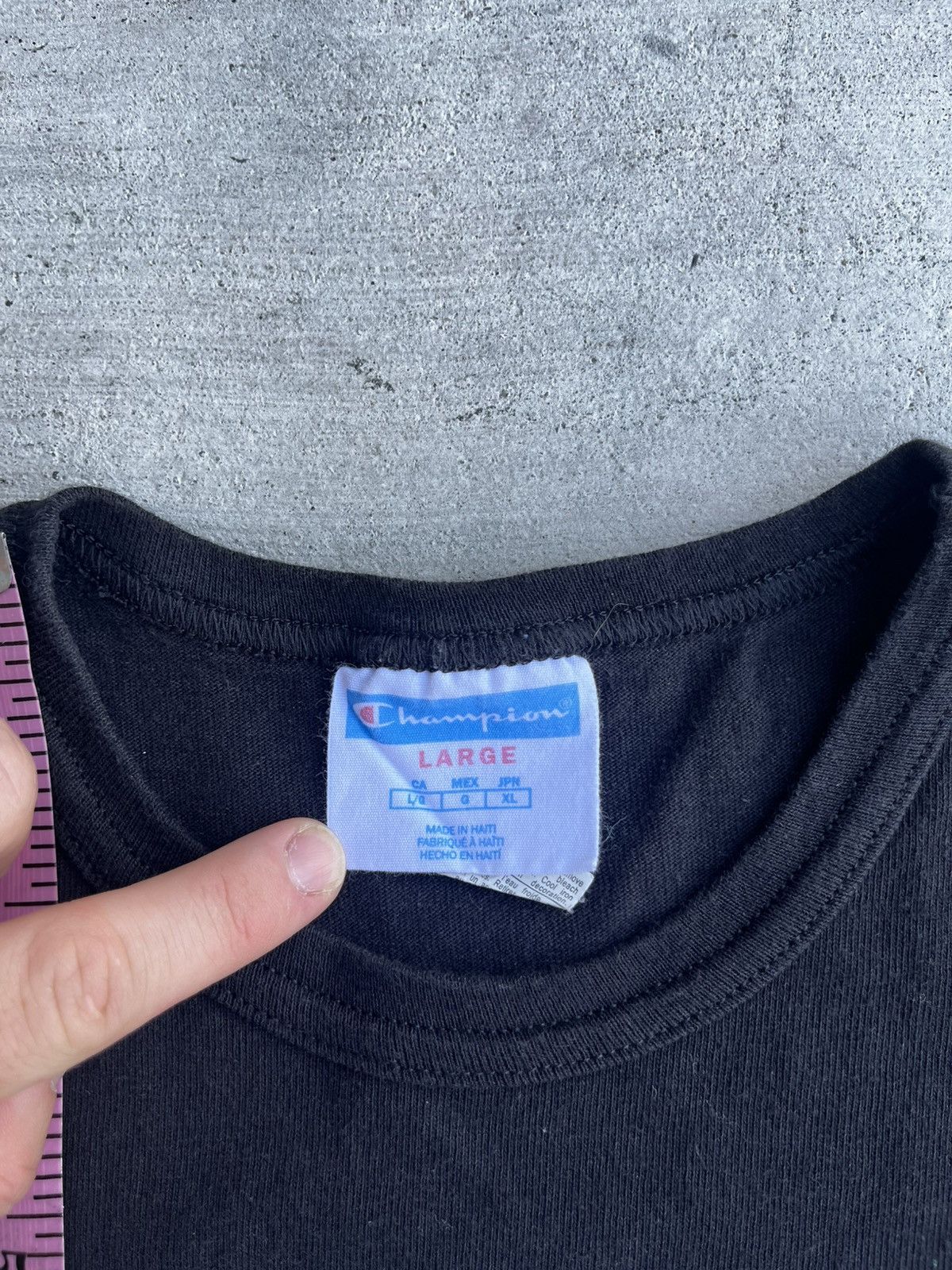 Champion × Vintage Vintage Champion Black Graphic Tee – Large Size US L / EU 52-54 / 3 - 2 Thumbnail