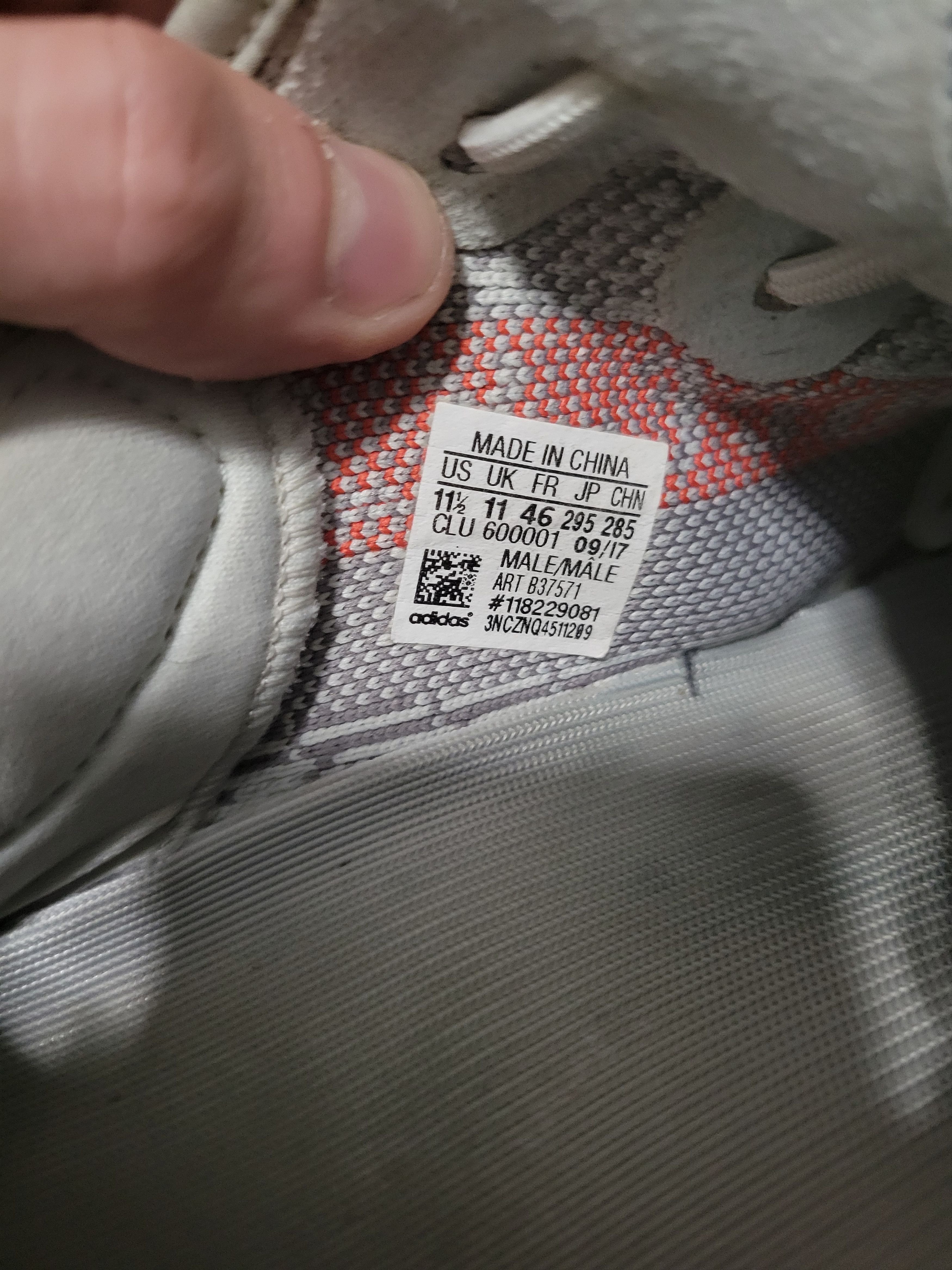 Adidas Adidas Yeezy 350 Blue Tint Sz 11.5 Size US 11.5 / EU 44-45 - 7 Thumbnail
