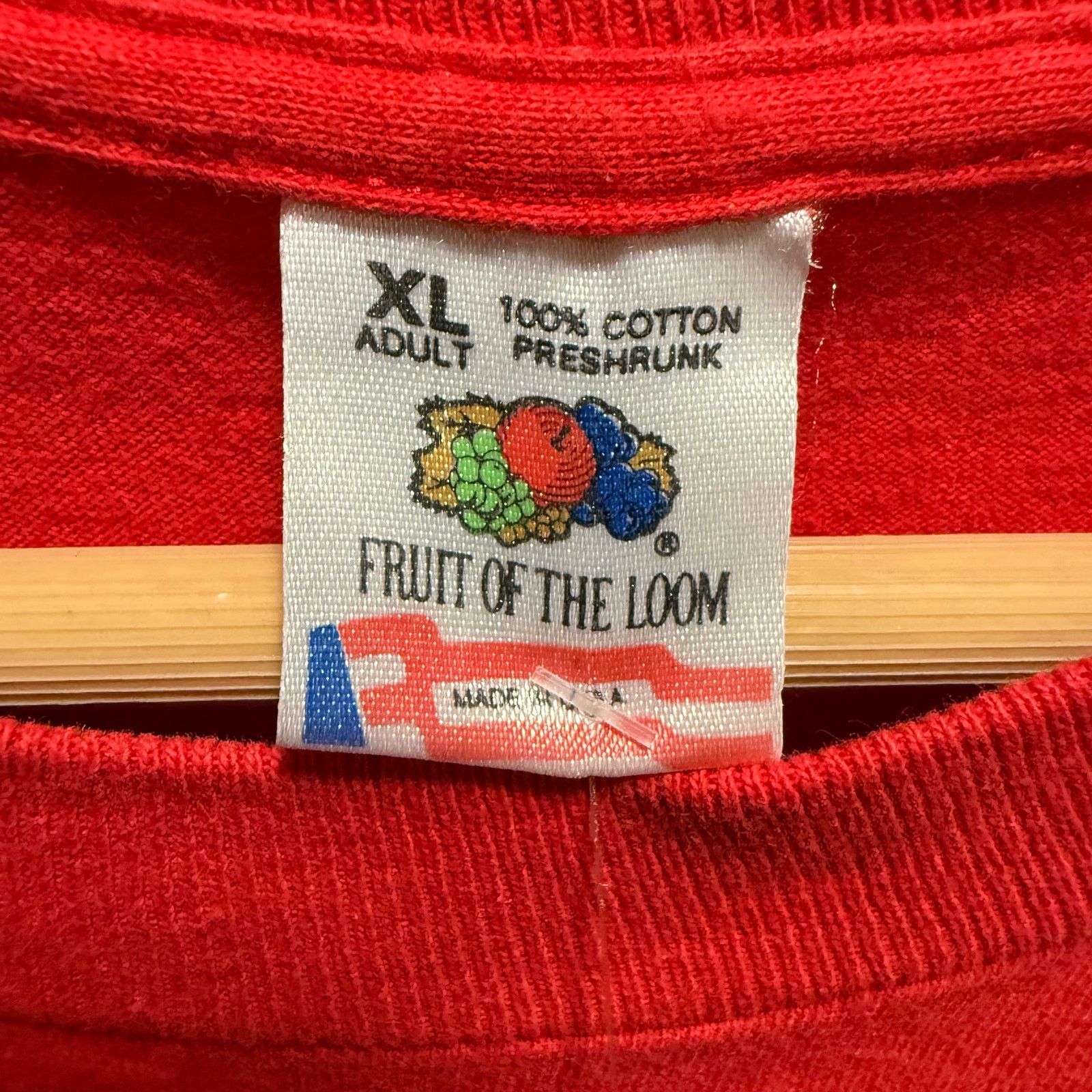 Fruit Of The Loom 1994 Disney Mickey and Minnie Mouse Hippie Size US XL / EU 56 / 4 - 3 Thumbnail