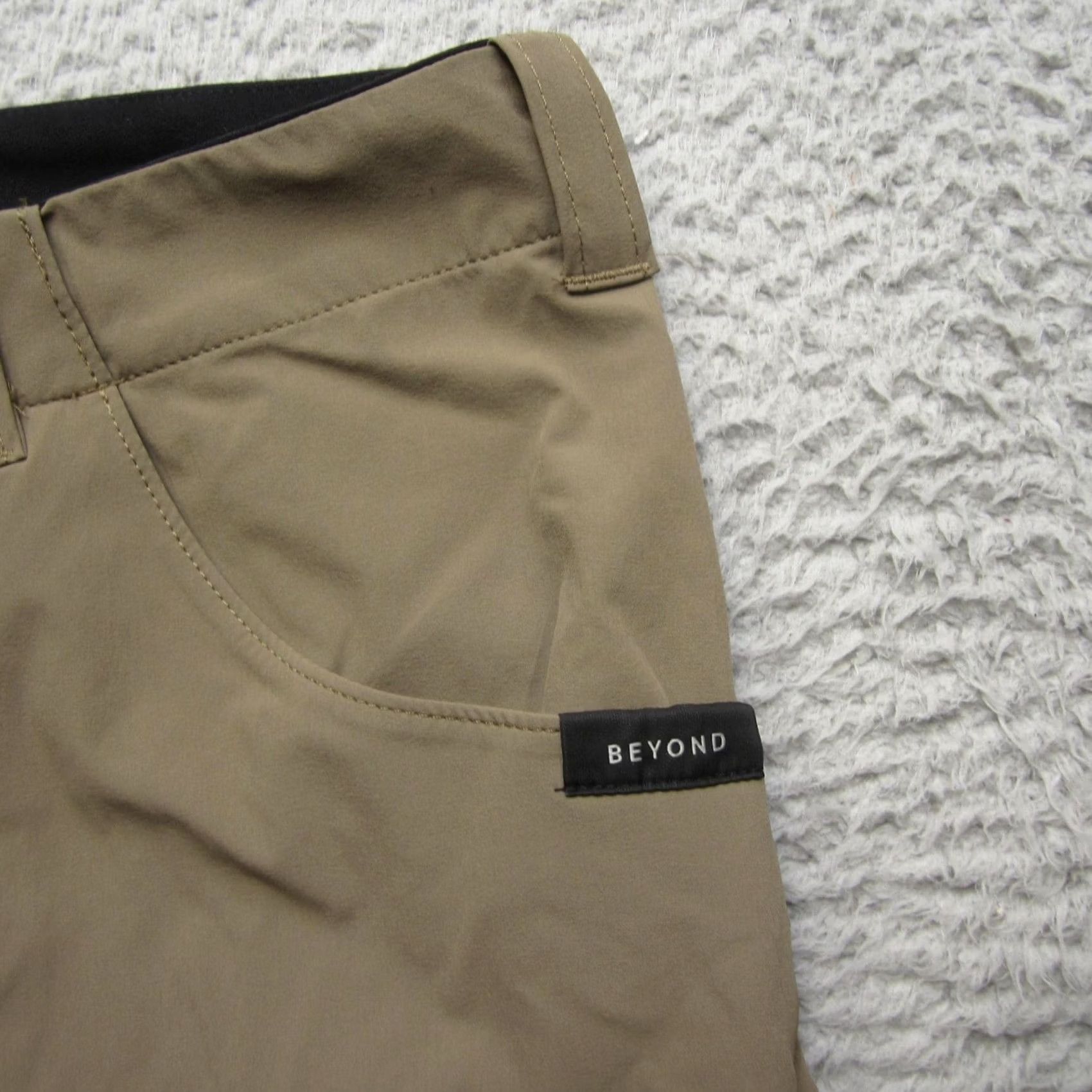 Vintage Beyond Clothing Shorts Mens 30 Regular Tactical Cargo Nylon Hiking Outdoor Beige Size US 30 / EU 46 - 2 Thumbnail