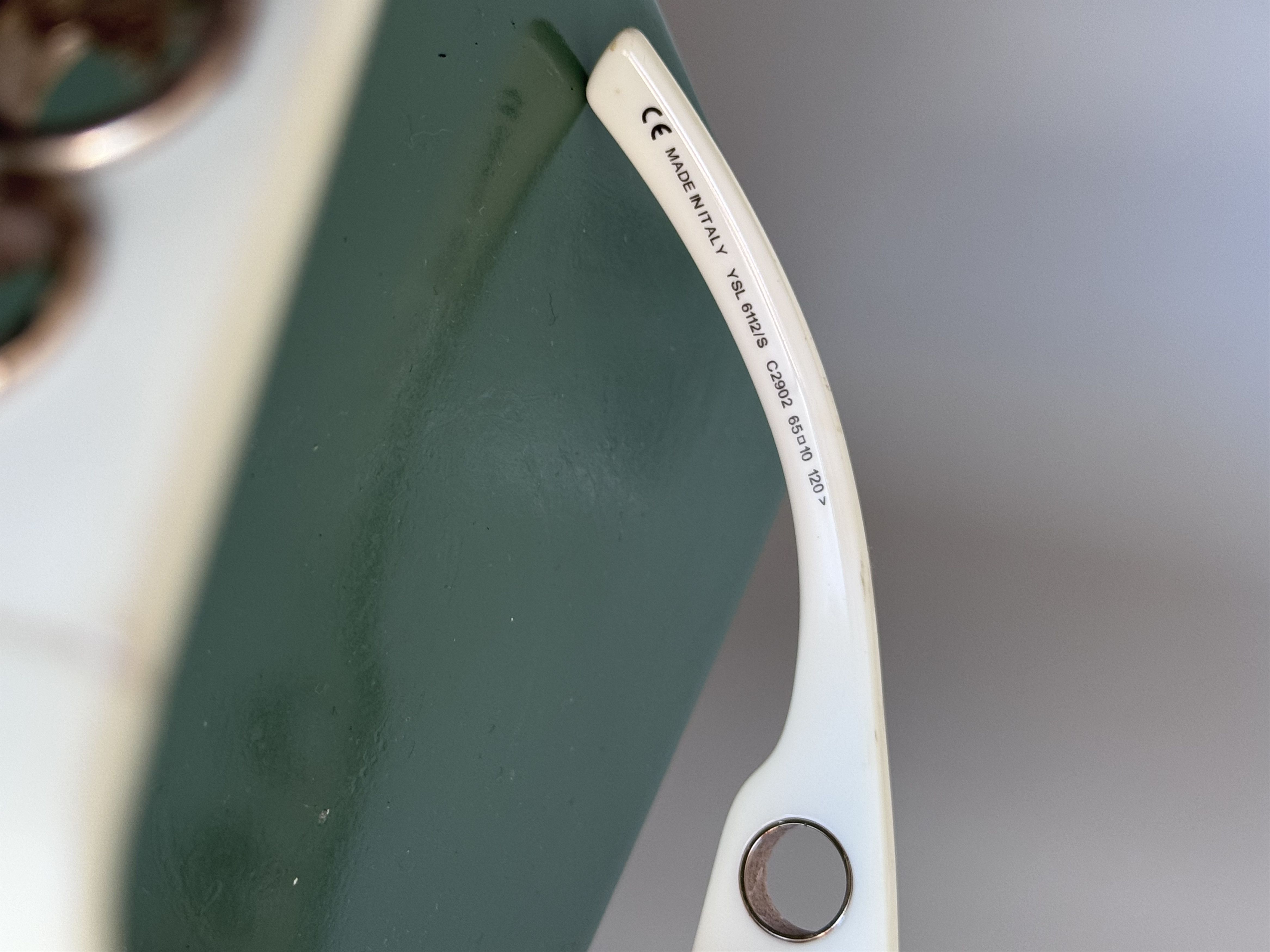 Yves Saint Laurent Vintage Saint Laurent YSL 6112/S White Oversized Sunglasses Size ONE SIZE - 6 Thumbnail