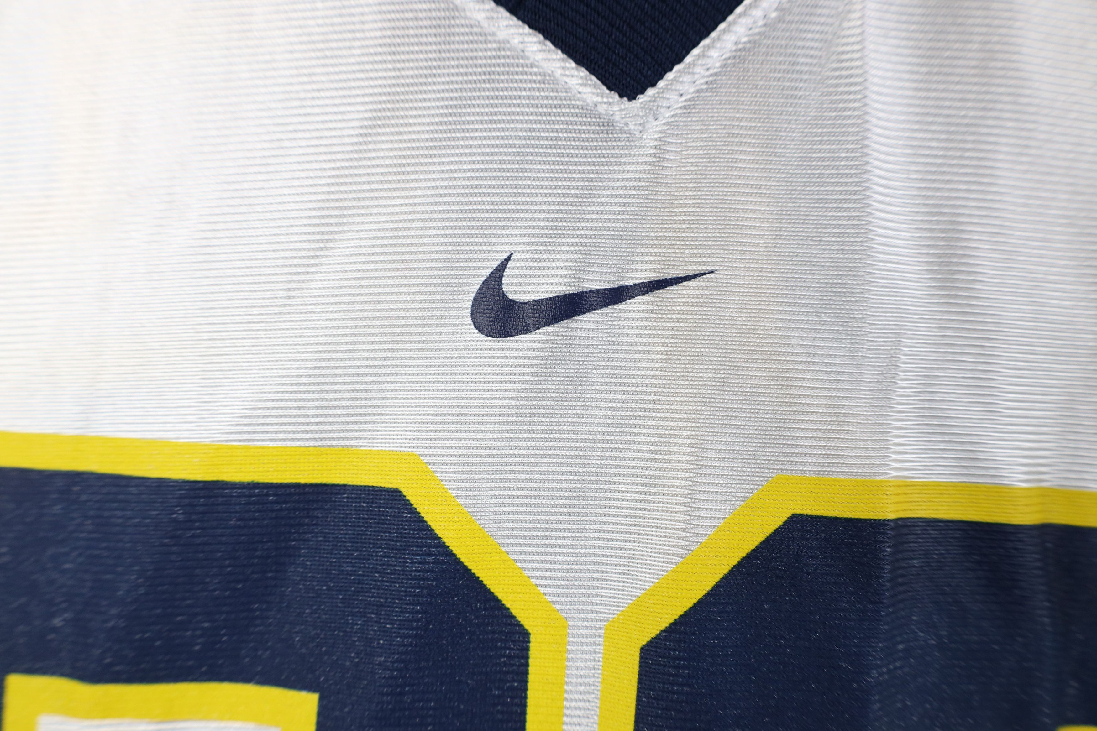 Nike Vintage Nike Mario Manningham University of Michigan Jersey Size US S / EU 44-46 / 1 - 5 Thumbnail