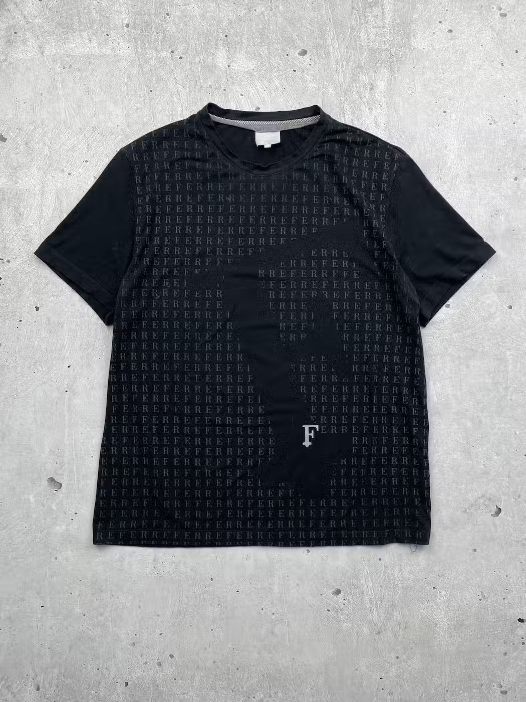 Gianfranco Ferre Gianfranco Ferre Vintage Monogram Tee Size US XL / EU 56 / 4 - 1 Thumbnail