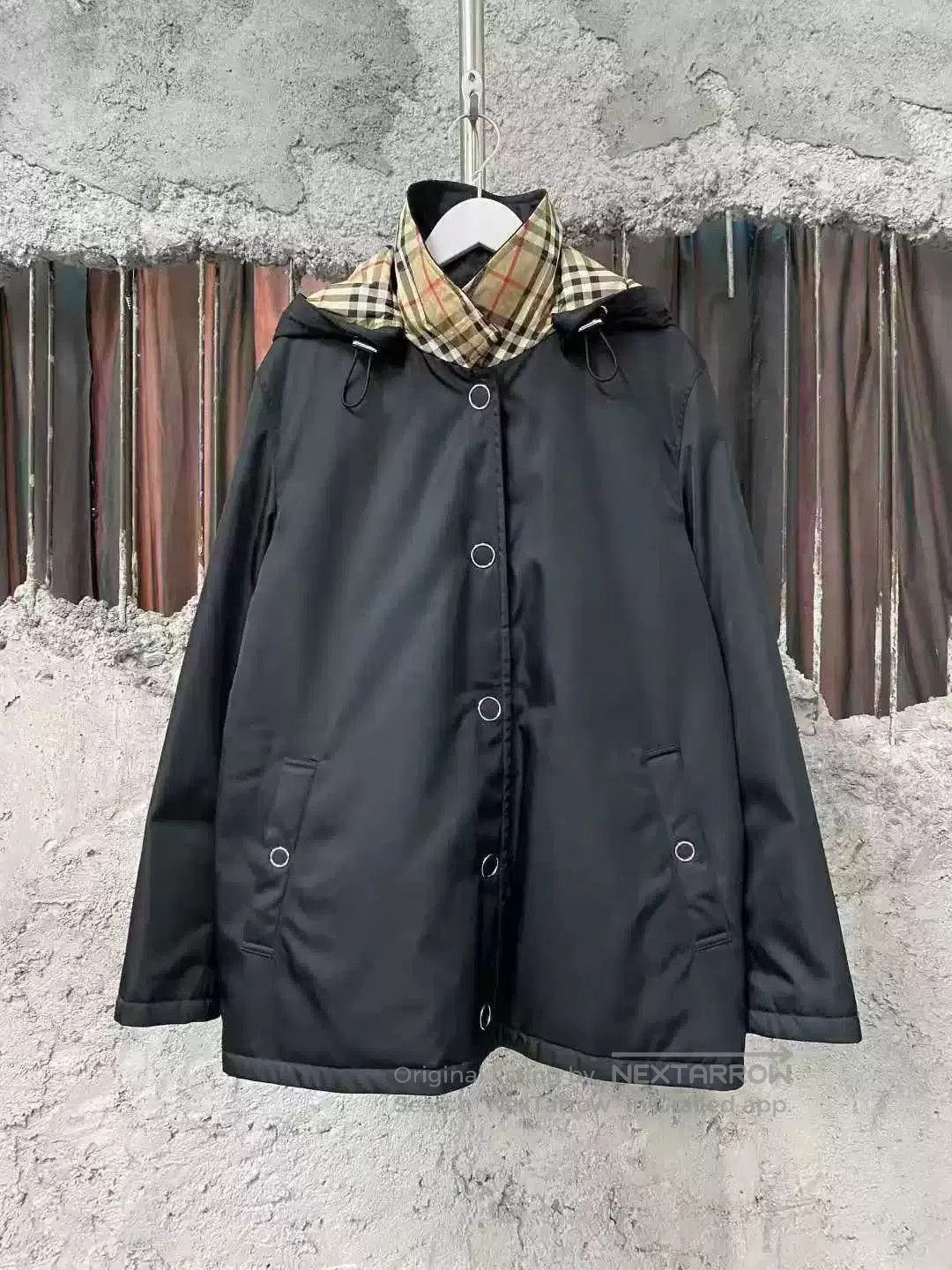 Burberry Burberry Nylon Trench Coat. Size US M / EU 48-50 / 2 - 1 Thumbnail