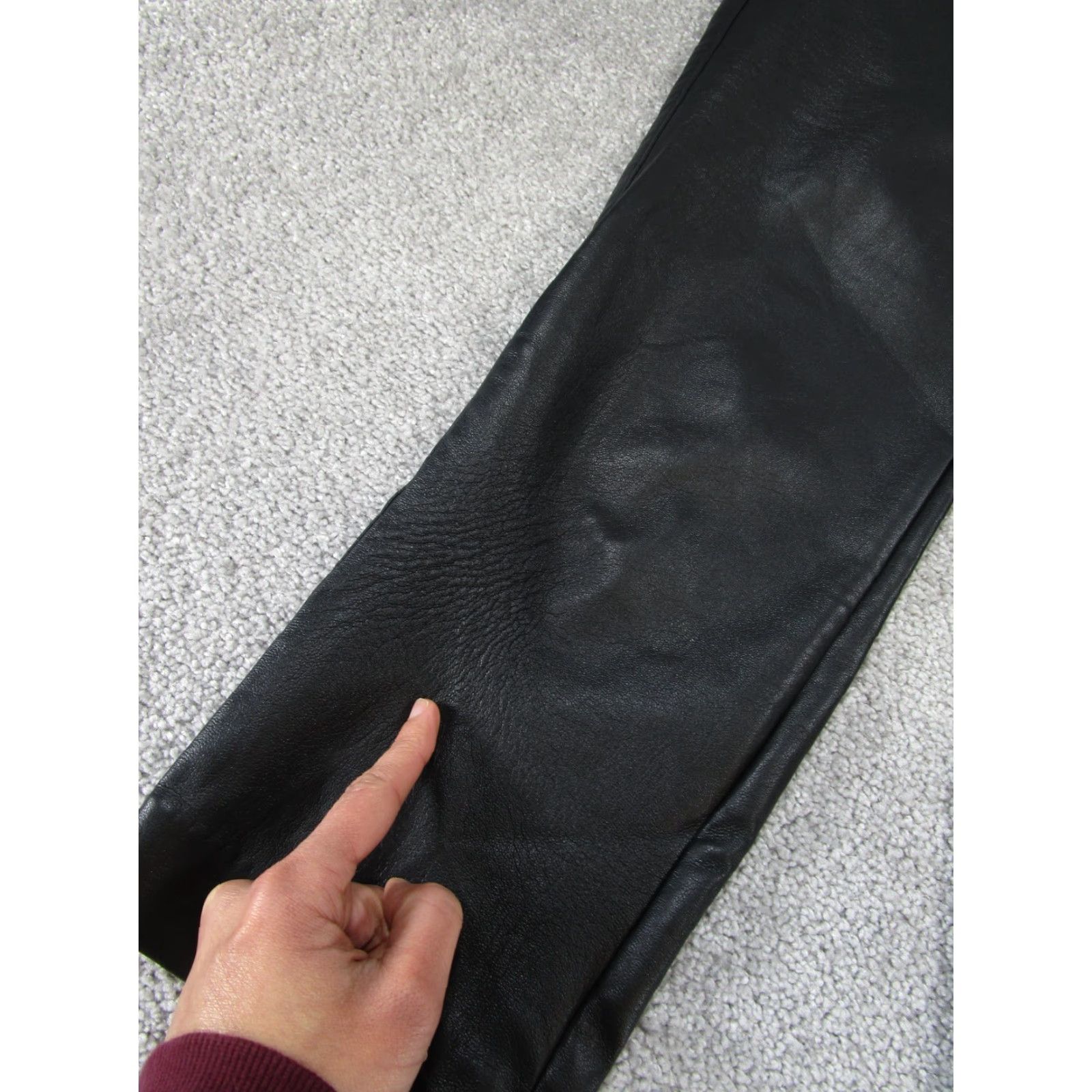 Vintage Babaton Pants Womens 0 Black Faux Leather Cropped Tapered Zip Solid Size 25" / US 0 / IT 36 - 3 Thumbnail