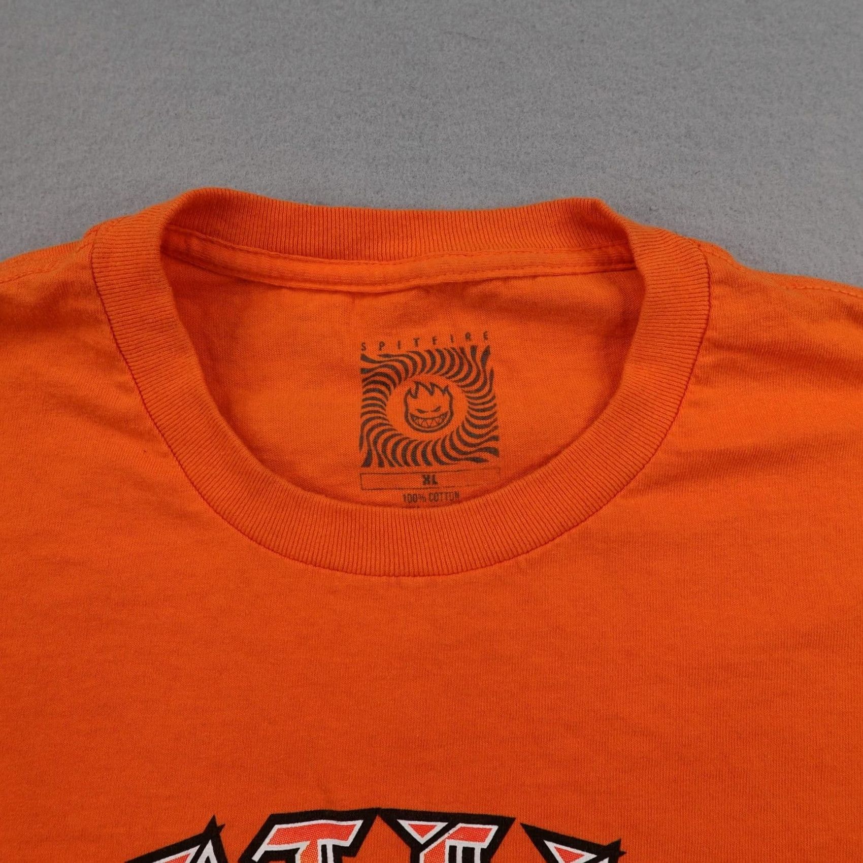 Spitfire Spitfire Shirt Mens XL Orange Skater Flame Guy Short Sleeve Skateboarding Skate Size US XL / EU 56 / 4 - 2 Thumbnail