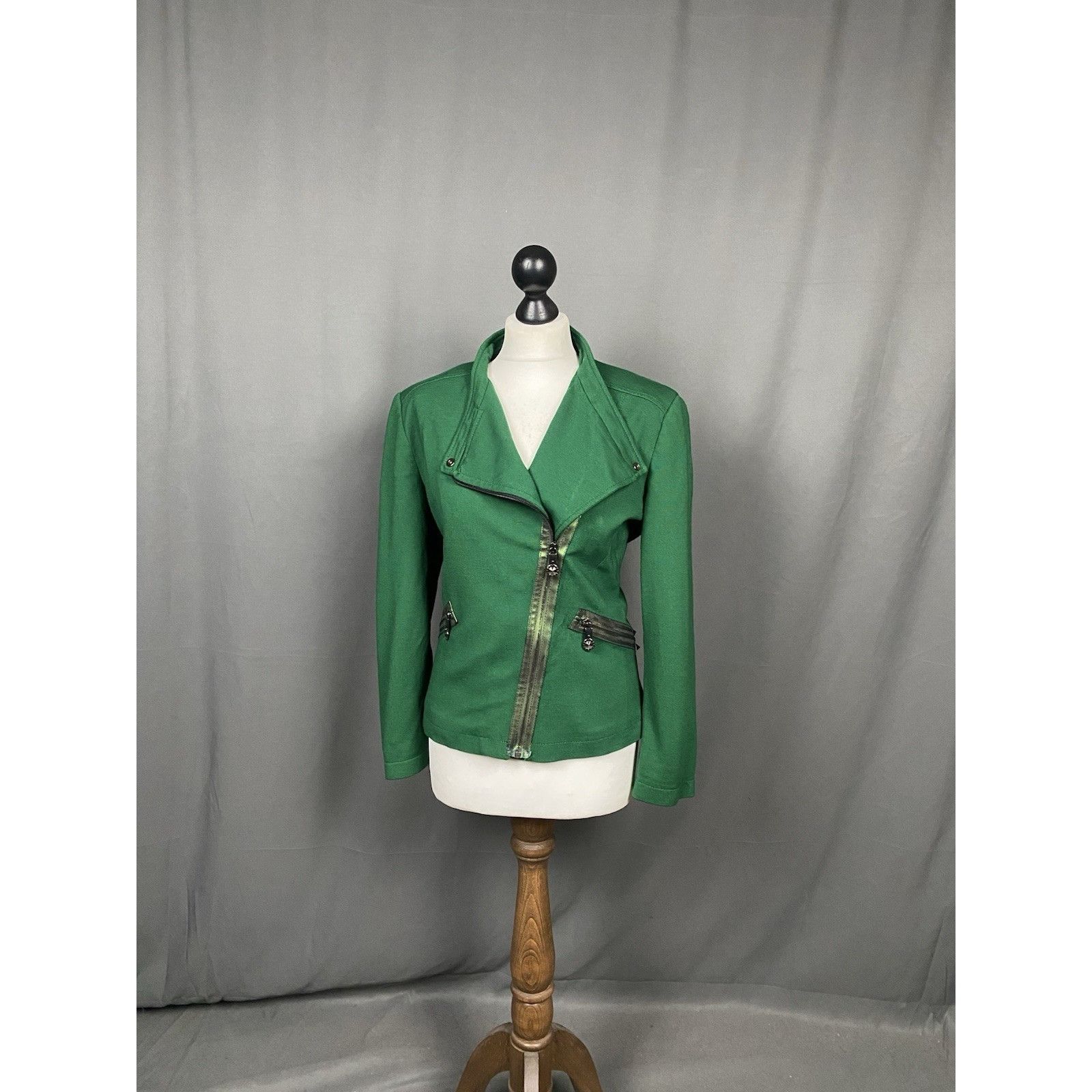 Versace Versace Women's Green Assymetrical Moto Biker Jacket Size US Size XL / US 12-14 / IT 48-50 - 4 Thumbnail