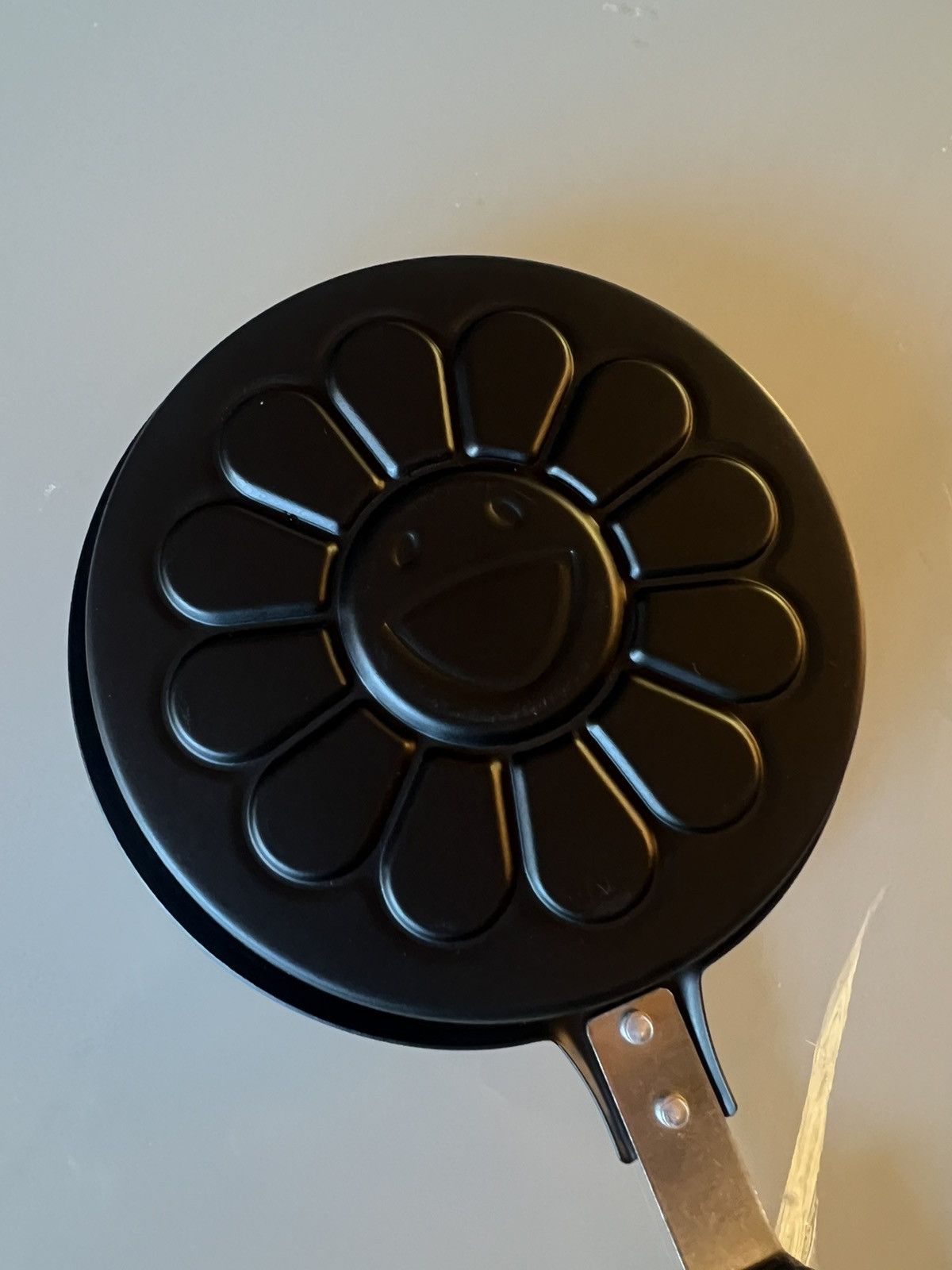 Takashi Murakami Takashi Murakami x Smart Magazine Pancake-Maker Size ONE SIZE - 5 Thumbnail