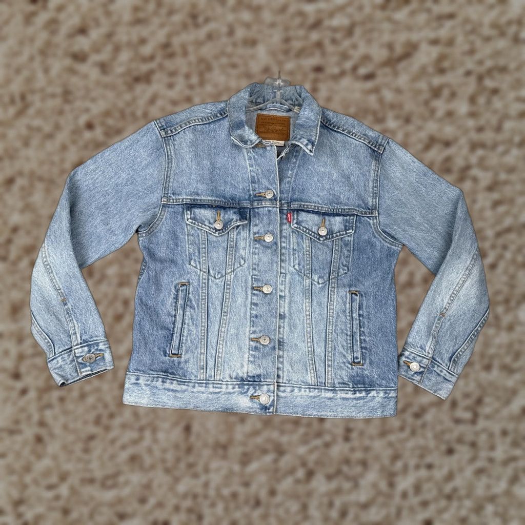 Levi's Levi's Premium Jacket Women Small Blue Denim Trucker Jacket Button Front Pockets Regular Fit Short Length Vintage: No Size S / US 4 / IT 40 - 1 Thumbnail