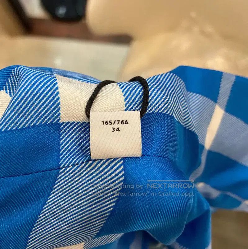 Burberry Burberry Blue Silk Short-Sleeve Shirt. Size M / US 6-8 / IT 42-44 - 7 Thumbnail