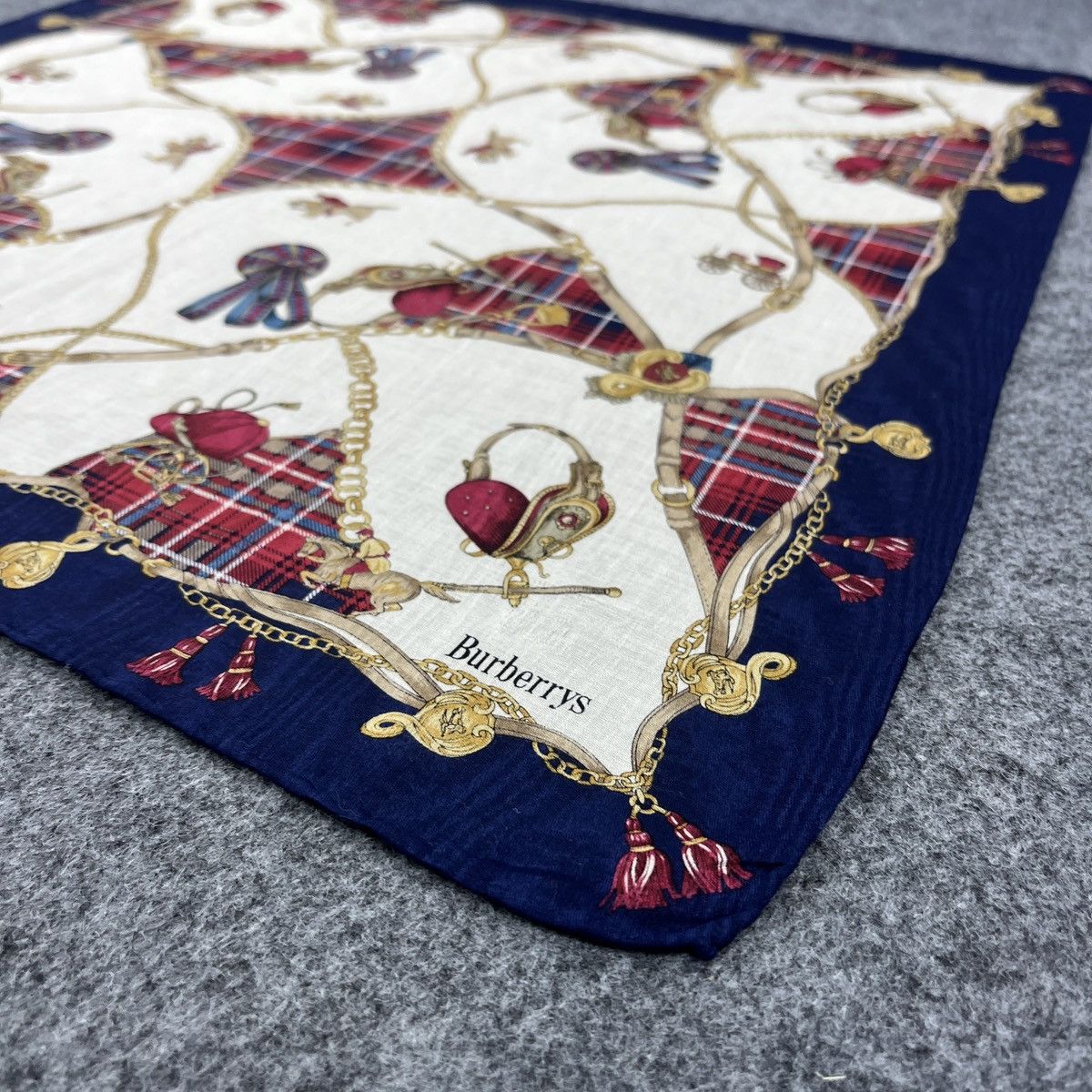 Burberry Burberry Handkerchief / Bandana / Neckerchief B1196 Size ONE SIZE - 3 Thumbnail