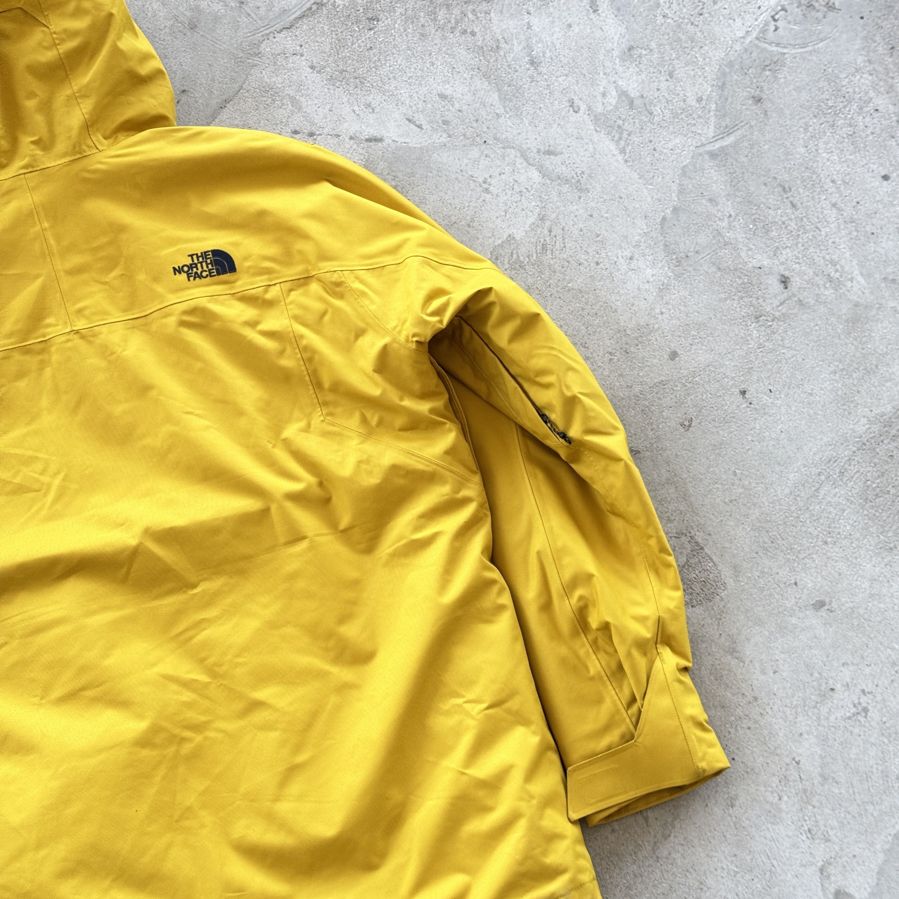 The North Face Vintage The North Face DryVent 3 in 1 Triclimate Jacket Size US L / EU 52-54 / 3 - 7 Thumbnail