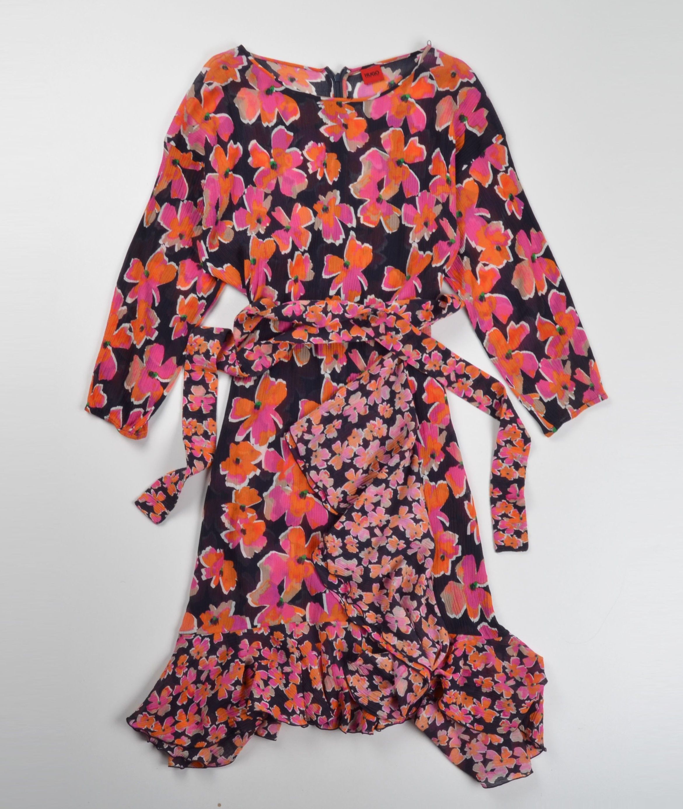 Hugo Boss Hugo Boss Floral Belted Long Sleeve Ruffle Feminine Dress Size M / US 6-8 / IT 42-44 - 4 Thumbnail