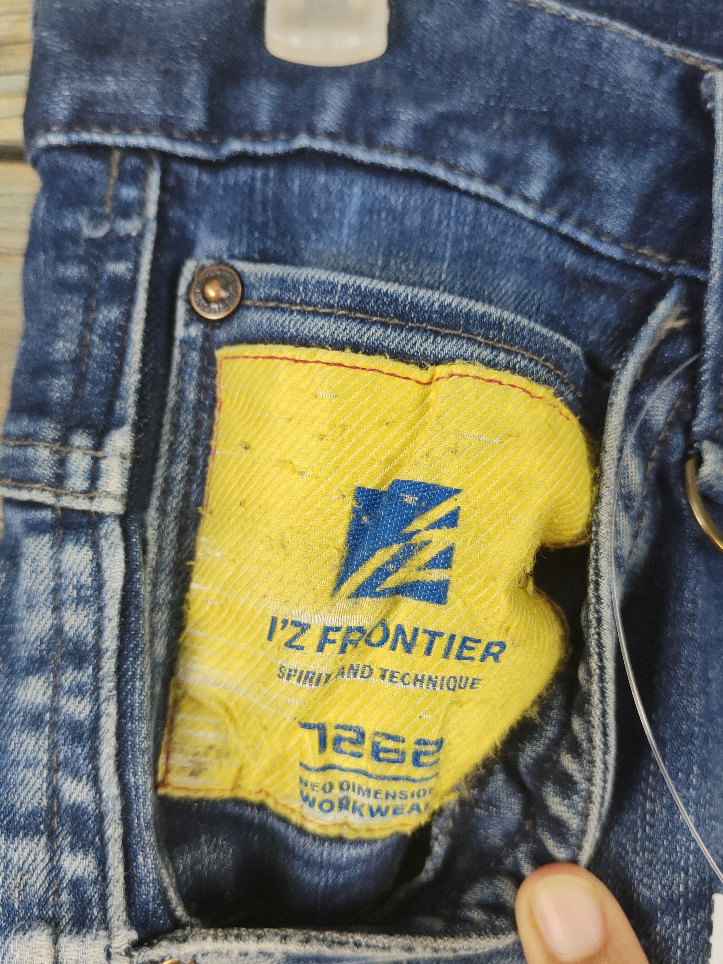 Japanese Brand I'z Frontier Dark Blue Distressed Ripped Jeans #W2008 Size US 30 / EU 46 - 3 Thumbnail
