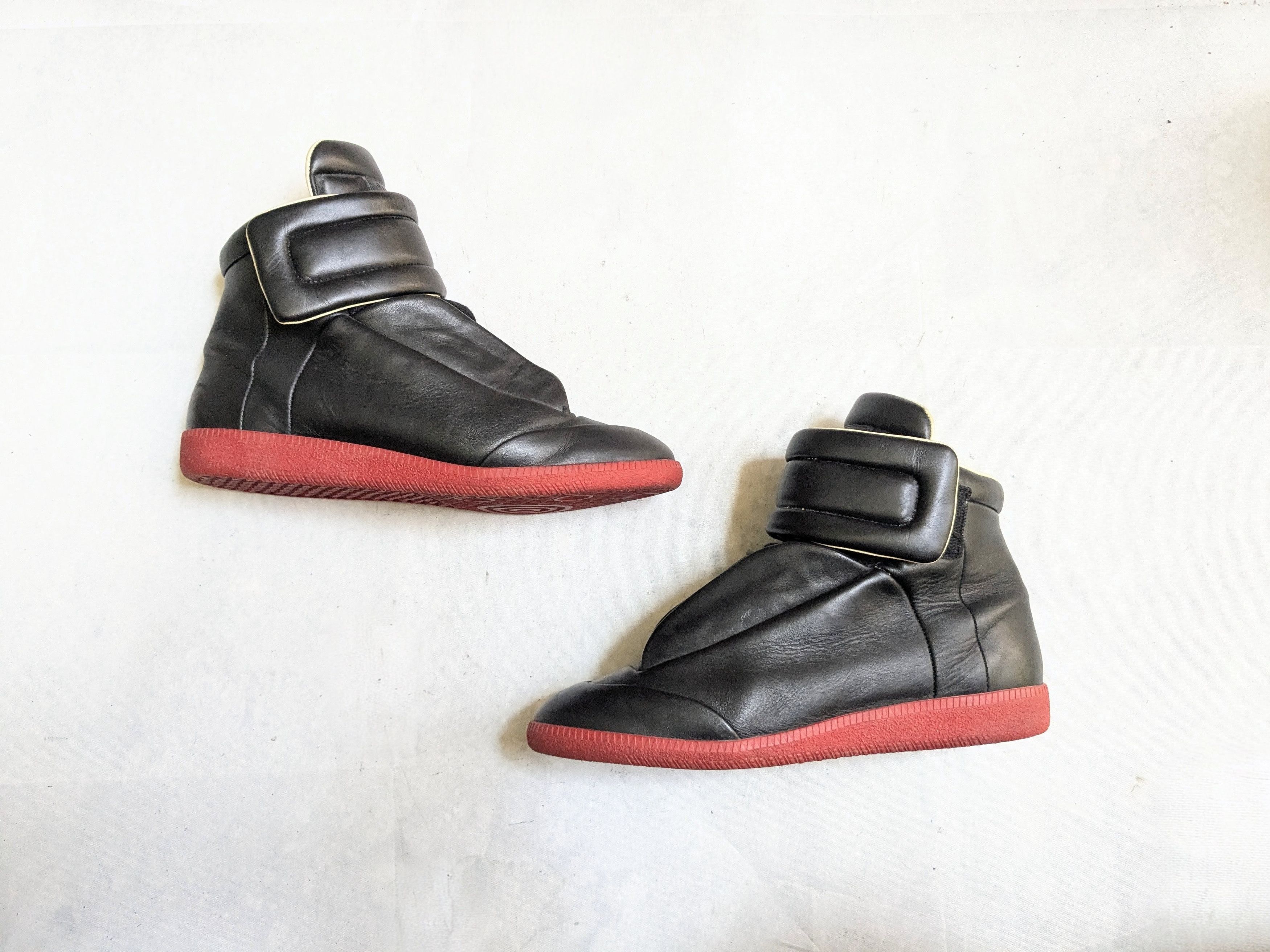 Maison Margiela Maison Margiela Future Sneakers Black Red 8 41 High Tops Size US 8 / EU 41 - 1 Thumbnail