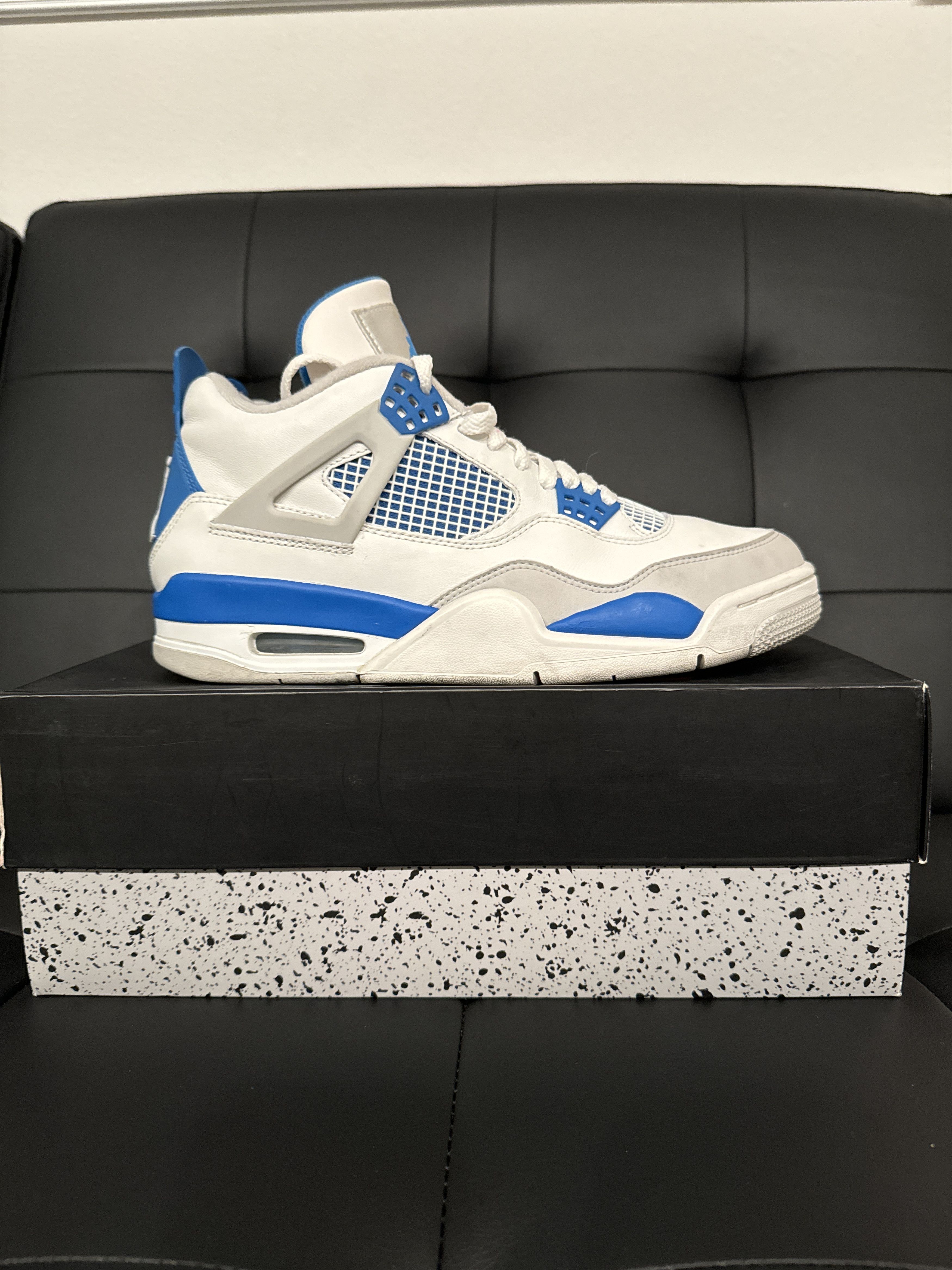 image of Jordan Brand 4 Military Blue 2012 Shoes, Men's (Size 9)