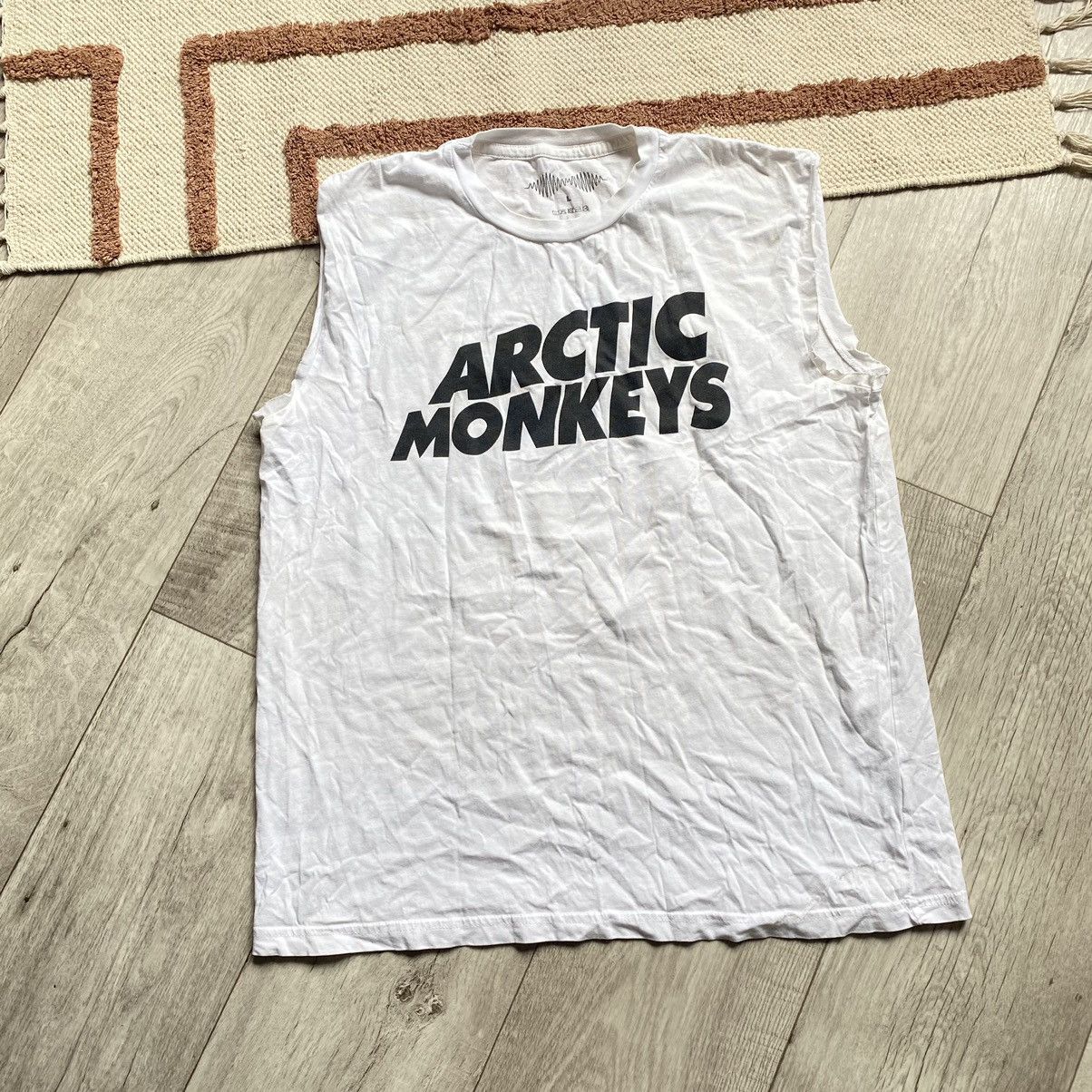 Band Tees ARCTIC MONKEYS Y2K BIG LOGO TANK TOP Size US L / EU 52-54 / 3 - 1 Thumbnail