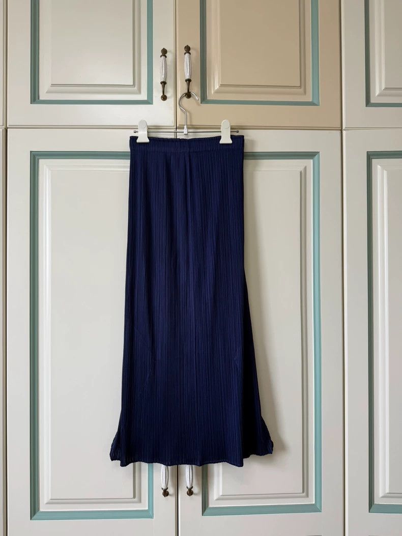 Issey Miyake Issey Miyake size:3 Dark blue pleated short-sleeved shirt Size XS / US 0-2 / IT 36-38 - 5 Thumbnail