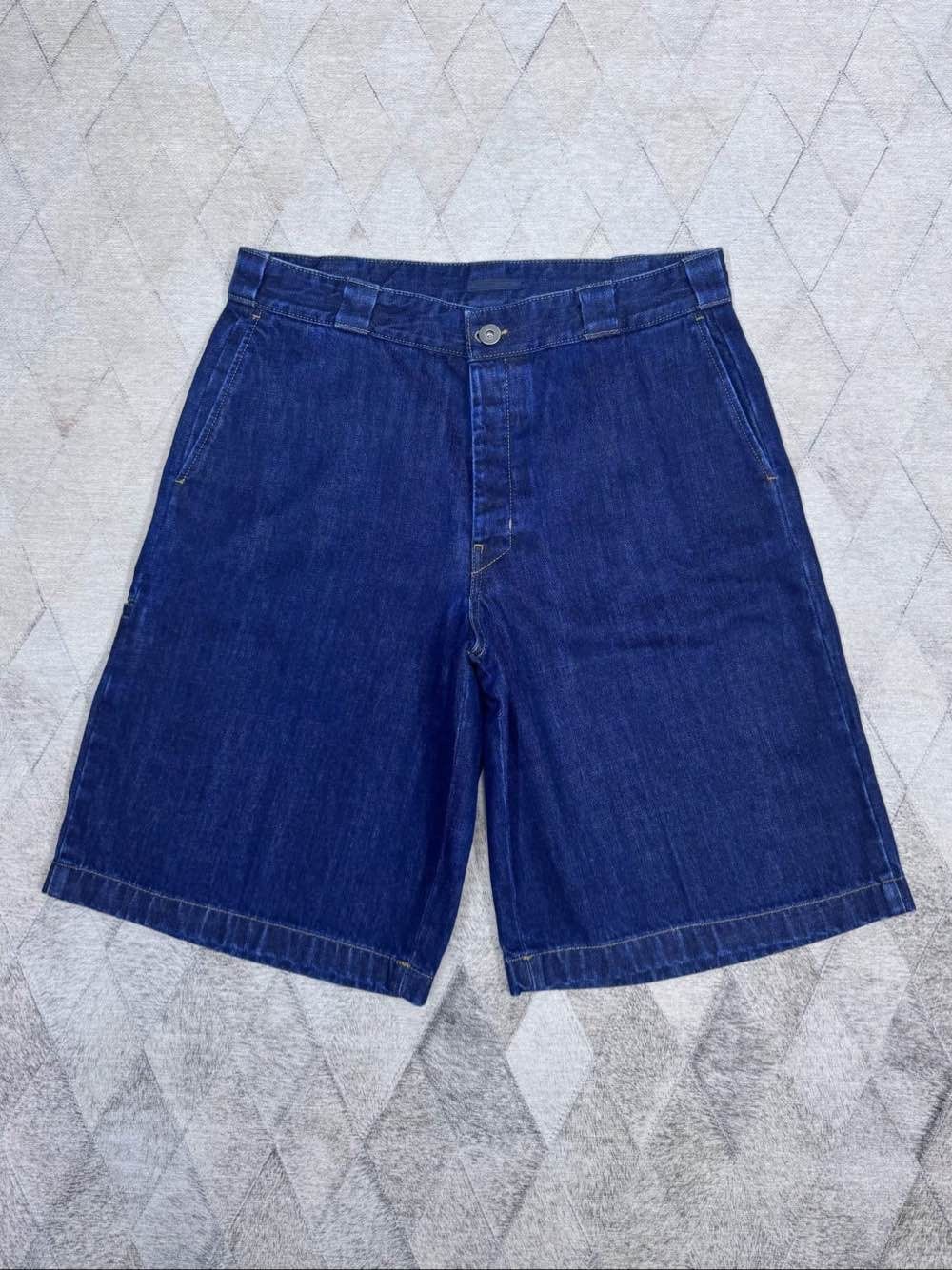 Prada Prada Logo Patch Denim Shorts Size 36 Size US 36 / EU 52 - 1 Thumbnail