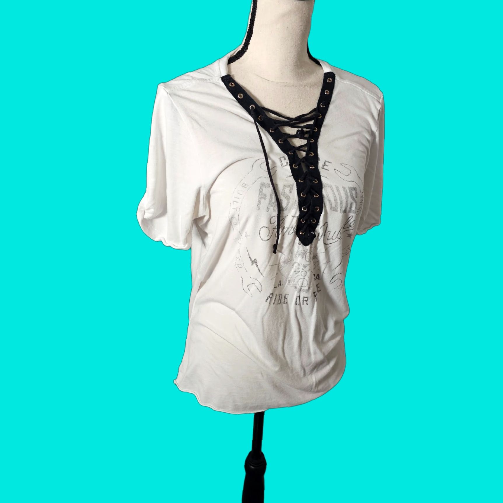 Affliction VINTAGE Affliction Women's Blouse Shirt Short Sleeve V-Neck Lace Up Neck Size Large White Fast & Furious Fashion Size L / US 10 / IT 46 - 1 Thumbnail