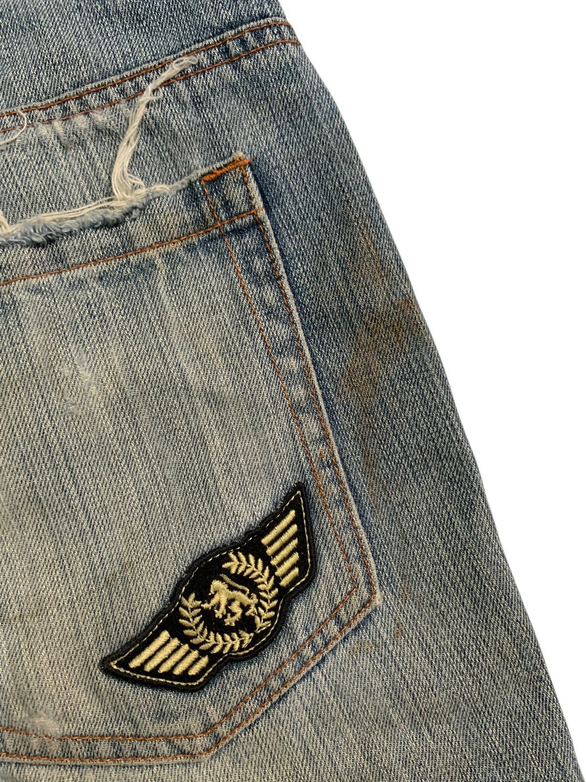Other UNKNOWN BRAND PATCHES FADED PUNK STYLE DISTRESSED DENIM Size US 32 / EU 48 - 16 Thumbnail