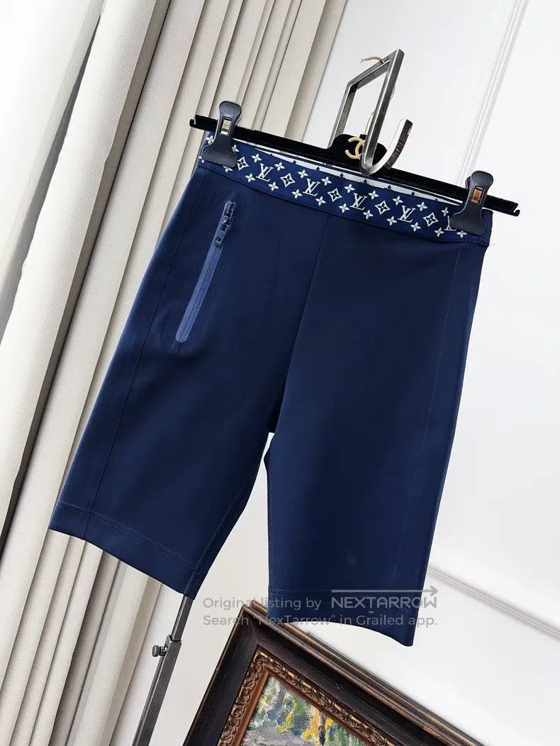 Louis Vuitton Louis Vuitton Blue Reading Stretch Biking Pants Sport Shor Size 33" - 1 Thumbnail