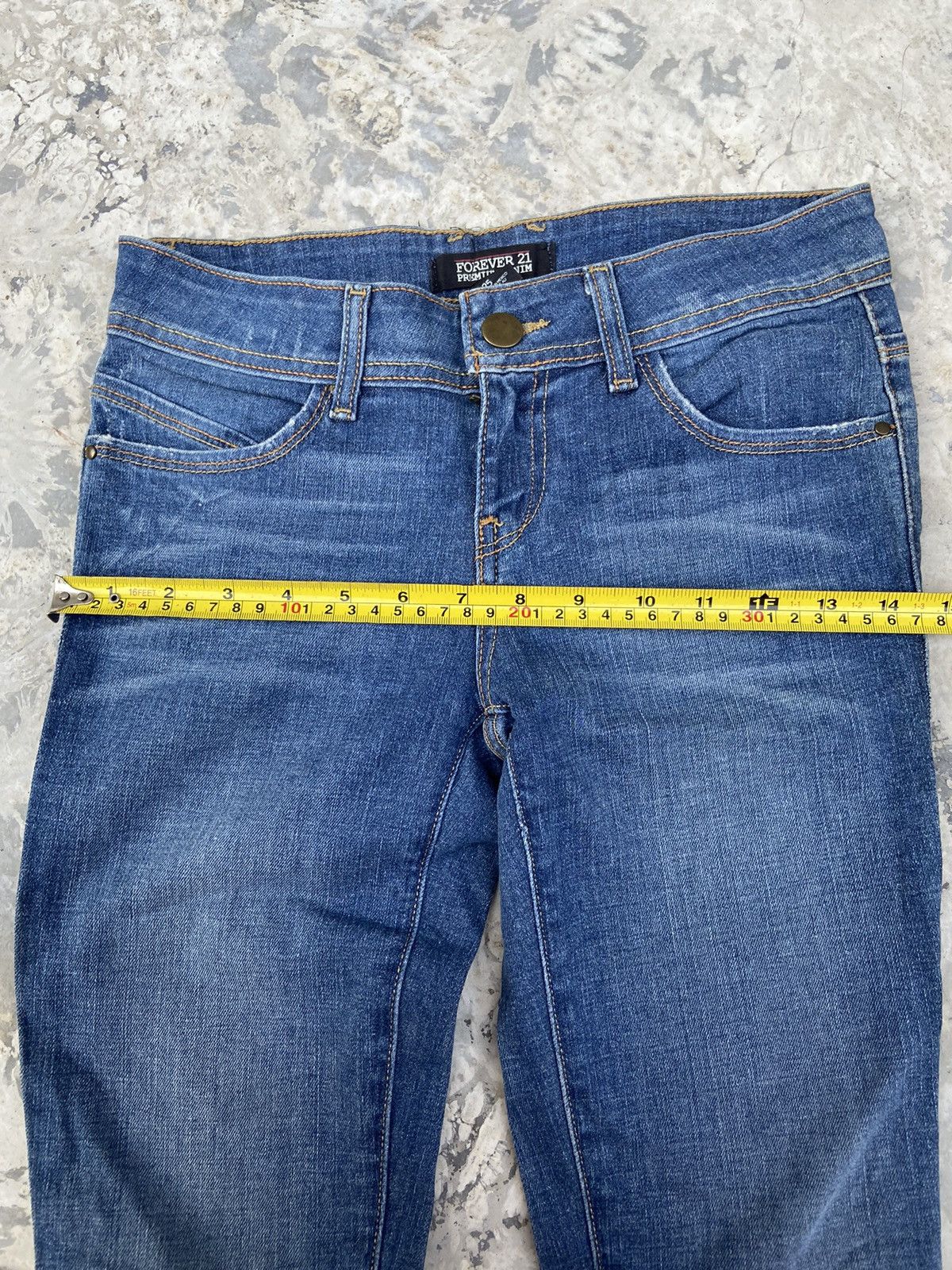 Forever 21 Forever 21 slim fit denim jeans Size 25" / US 0 / IT 36 - 7 Thumbnail