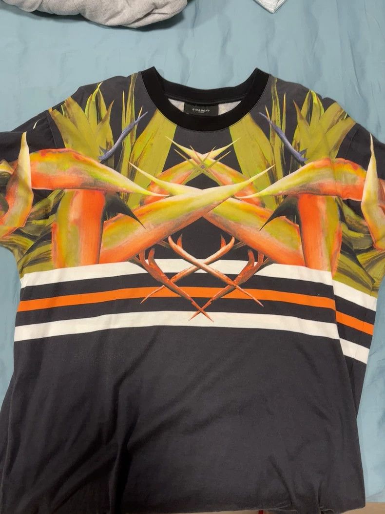 Givenchy Givenchy Tears of the Times Black Label Paradise Bird Shor Size US S / EU 44-46 / 1 - 1 Thumbnail