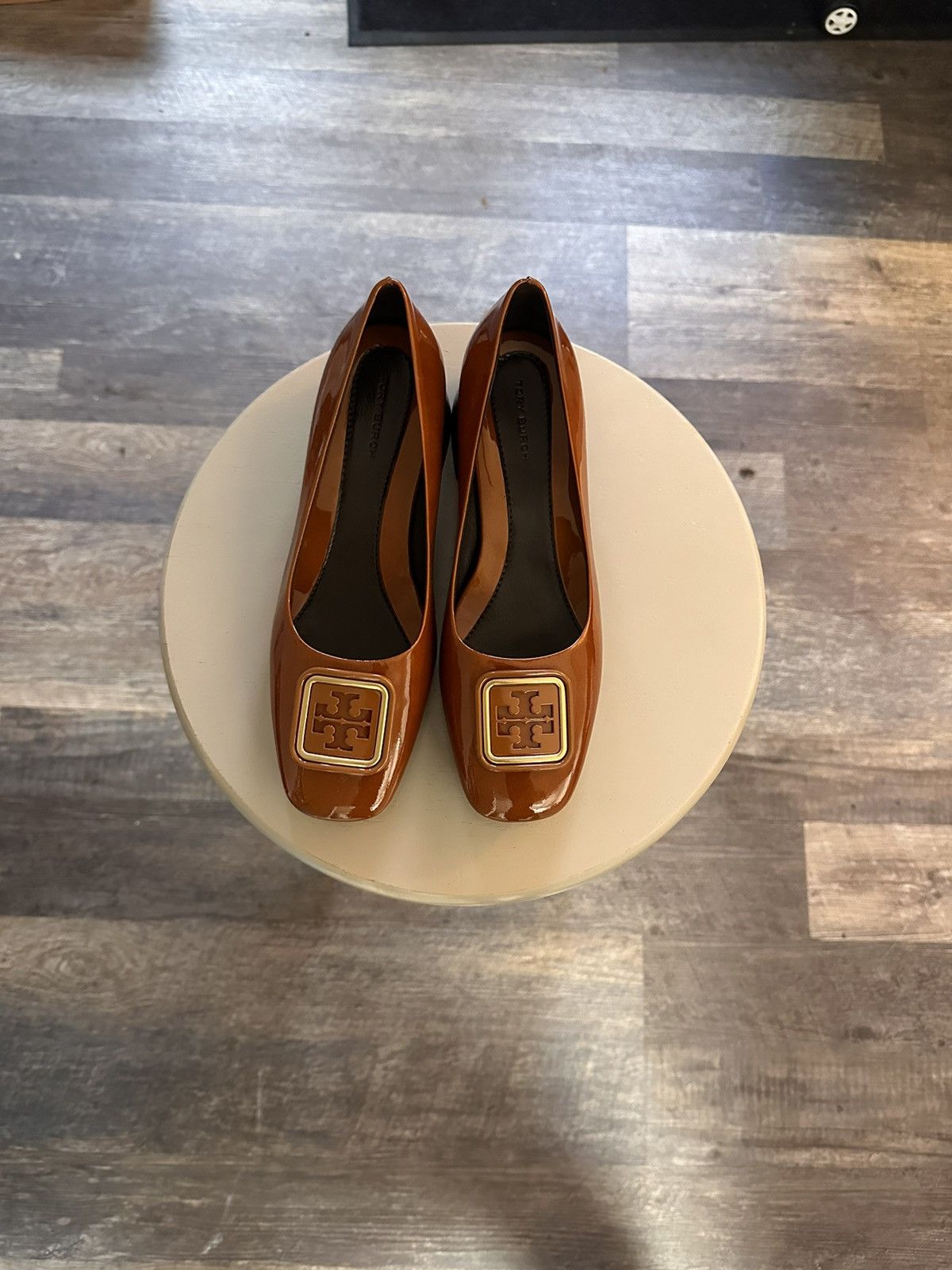 Tory Burch TORY BURCH GEORGIA PLAQUE PATENT LEATHER LOW HEEL SQUARE Size US 7 / IT 37 - 1 Thumbnail