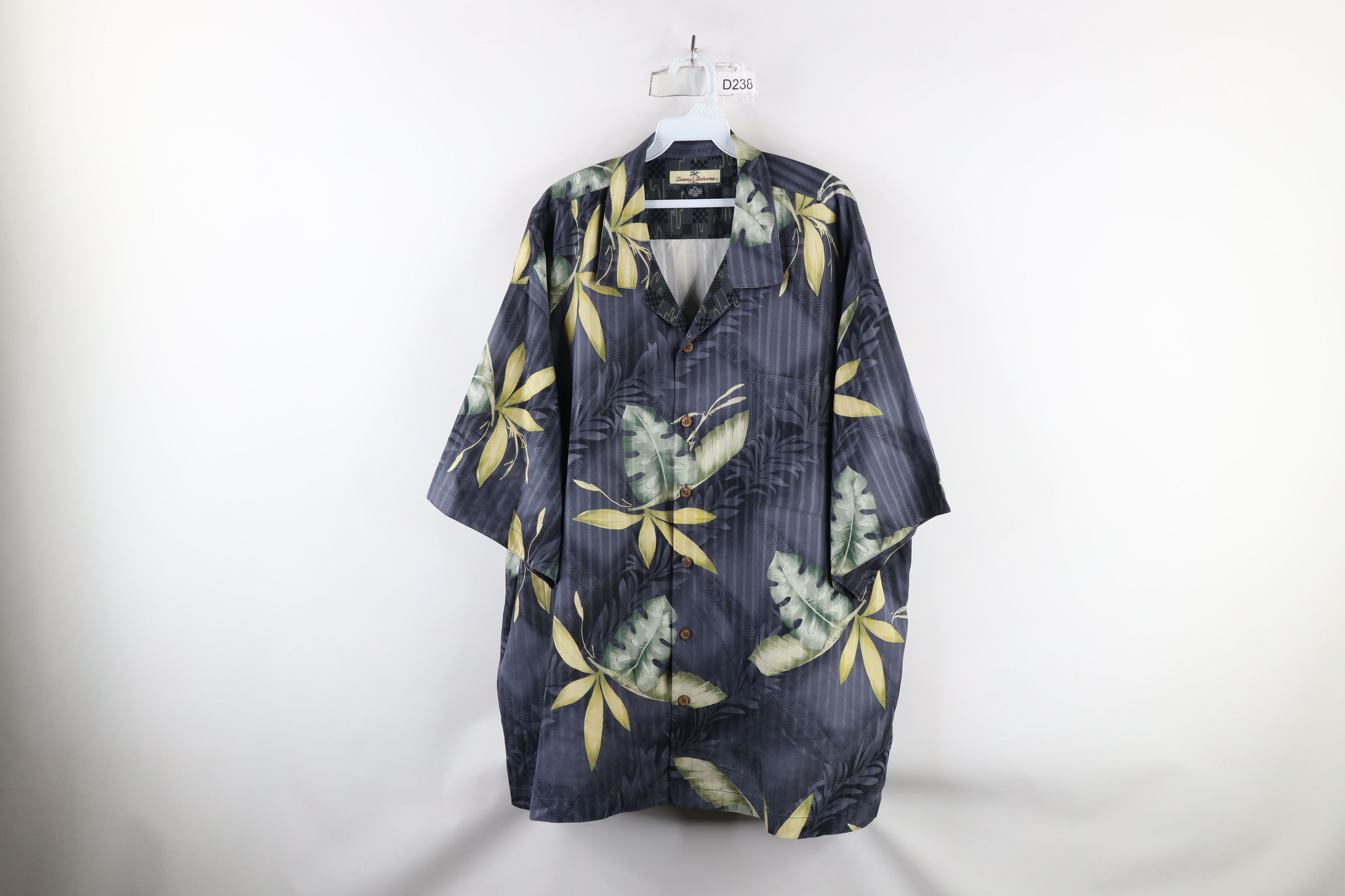 Tommy Bahama × Vintage Vintage 90s Tommy Bahama Stripe Palm Tree Button Shirt Size US XXL / EU 58 / 5 - 1 Thumbnail