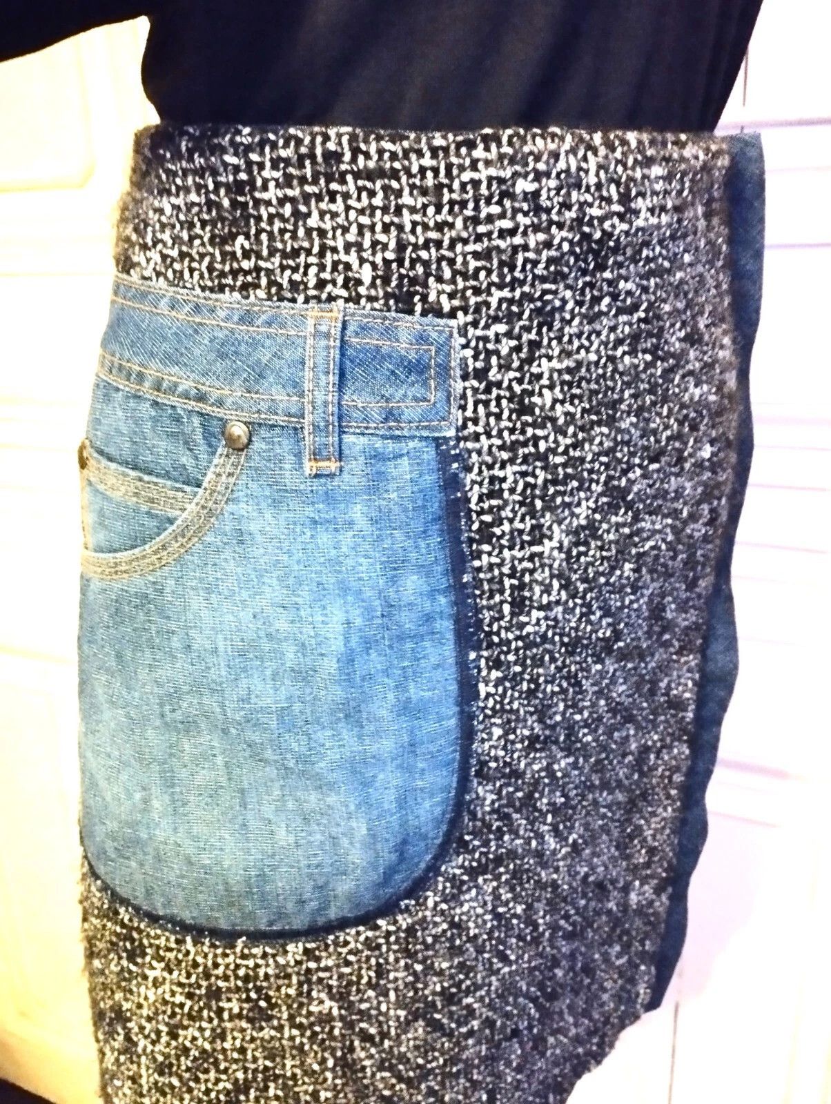 Christian Lacroix Christian Lacroix Jupe Holster T XS/S Size 25" / US 0 / IT 36 - 4 Thumbnail