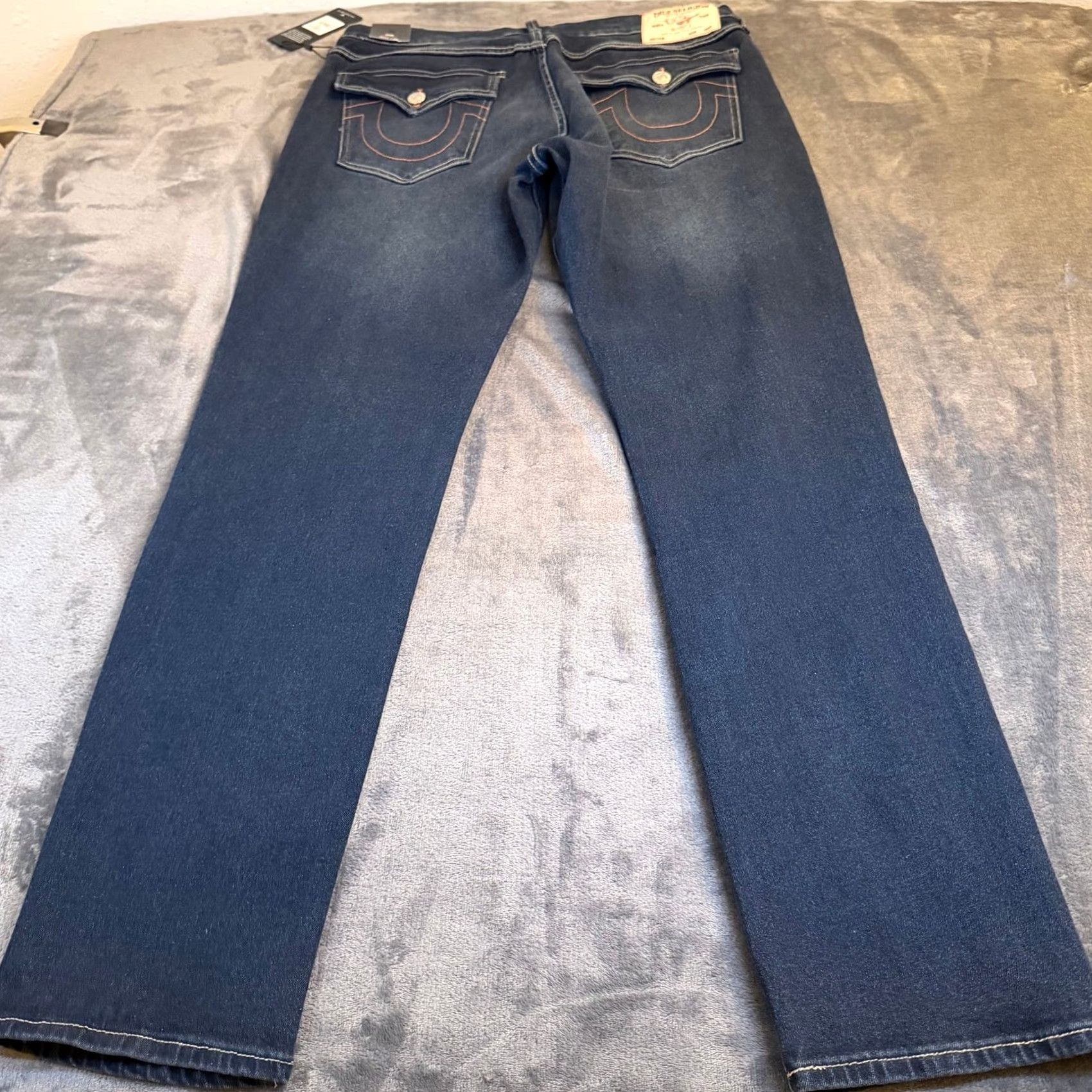 True Religion VINTAGE? No. Size US 34 / EU 50 - 3 Thumbnail