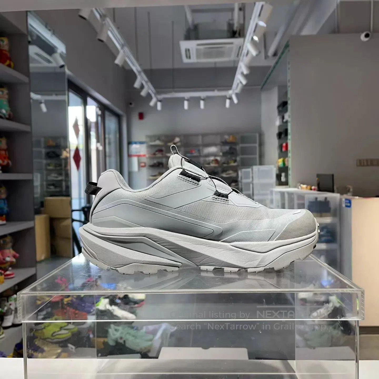 Descente Gray Athletic Sneakers Size 9.5. Size US 9.5 / EU 42-43 - 5 Thumbnail