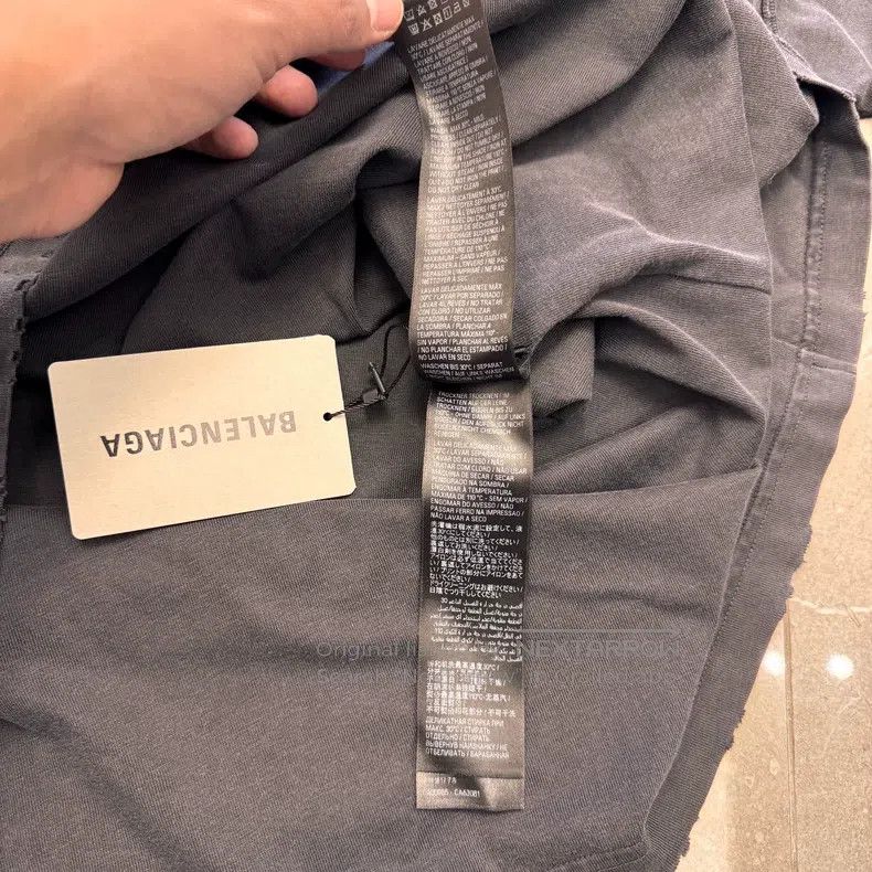 Balenciaga Balenciaga short sleeves Size US L / EU 52-54 / 3 - 7 Thumbnail