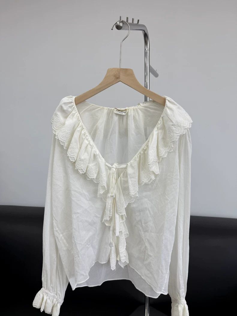 Saint Laurent Paris Saint Laurent ParisWhite lace shirt 2504-Nextarrow Size XS / US 0-2 / IT 36-38 - 1 Thumbnail