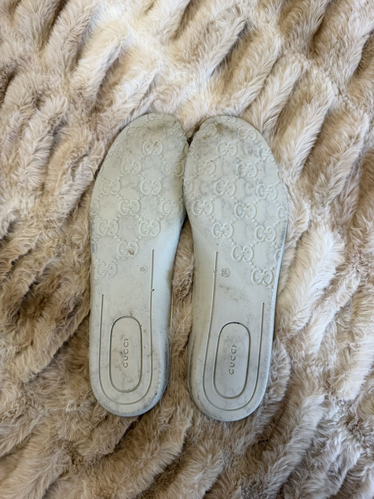 Gucci Women's Gucci Ace sneaker with bee Size US 6 / IT 36 - 12 Thumbnail