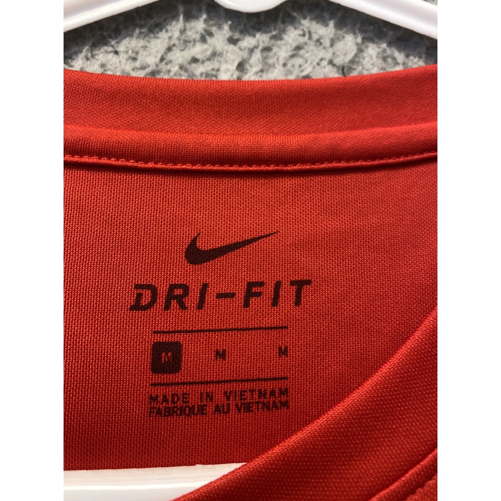 Nike Nike Shirt Mens Medium Red Swoosh Lotus Colorado Drifit T-Shirt 62-57 Short Sleeve Crew Neck Cotton Logo Graphic 90s? No (adjust as needed) Mens Size US M / EU 48-50 / 2 - 3 Thumbnail