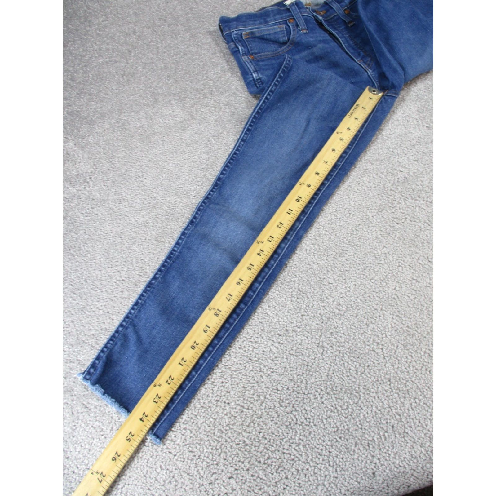 Madewell Madewell Jeans Womens 28 Dark Medium Wash Denim Zip Skinny Rise Mid Blue Size 28 Womens Jeans Size 28" / US 6 / IT 42 - 4 Thumbnail