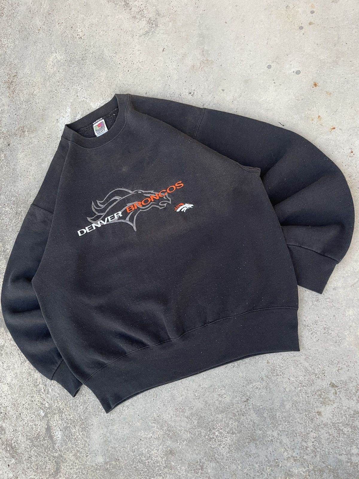 Fruit Of The Loom × Vintage Vintage 90’s Denver Broncos Sweatshirt Size US L / EU 52-54 / 3 - 2 Thumbnail