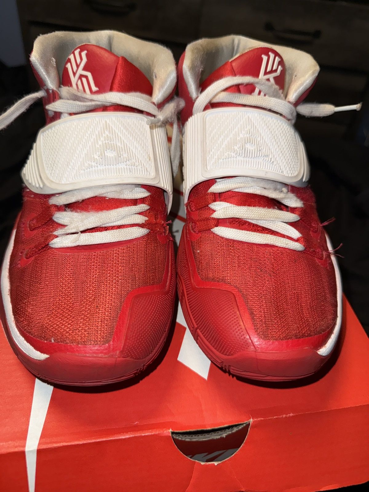 Nike Kyrie 6 University Red size 8 Size US 8 / EU 41 - 2 Thumbnail