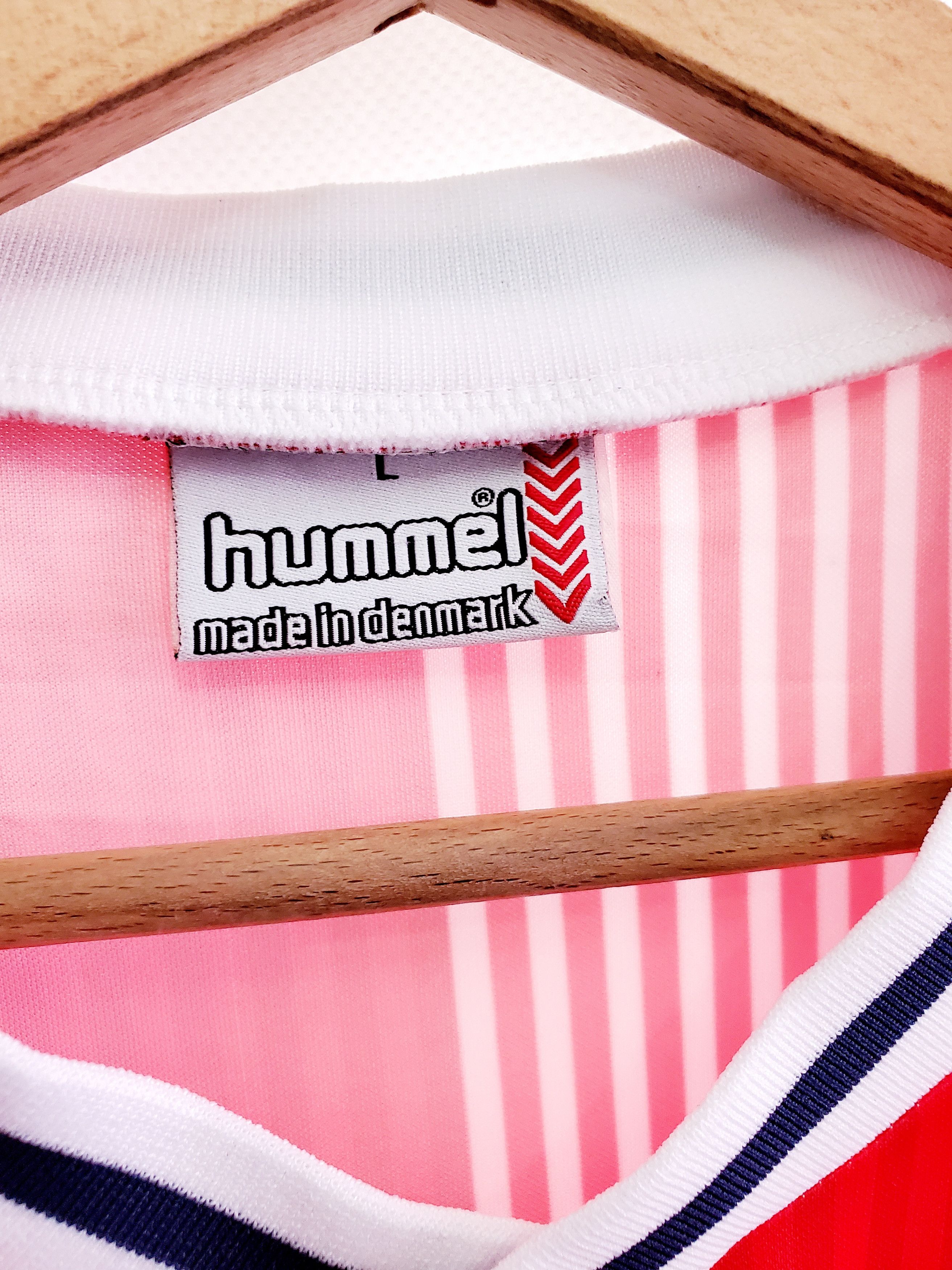 Hummel × Vintage Denmark 1986 #11 M. Laudrup Hummel jersey reprint perfect L Size US L / EU 52-54 / 3 - 4 Thumbnail