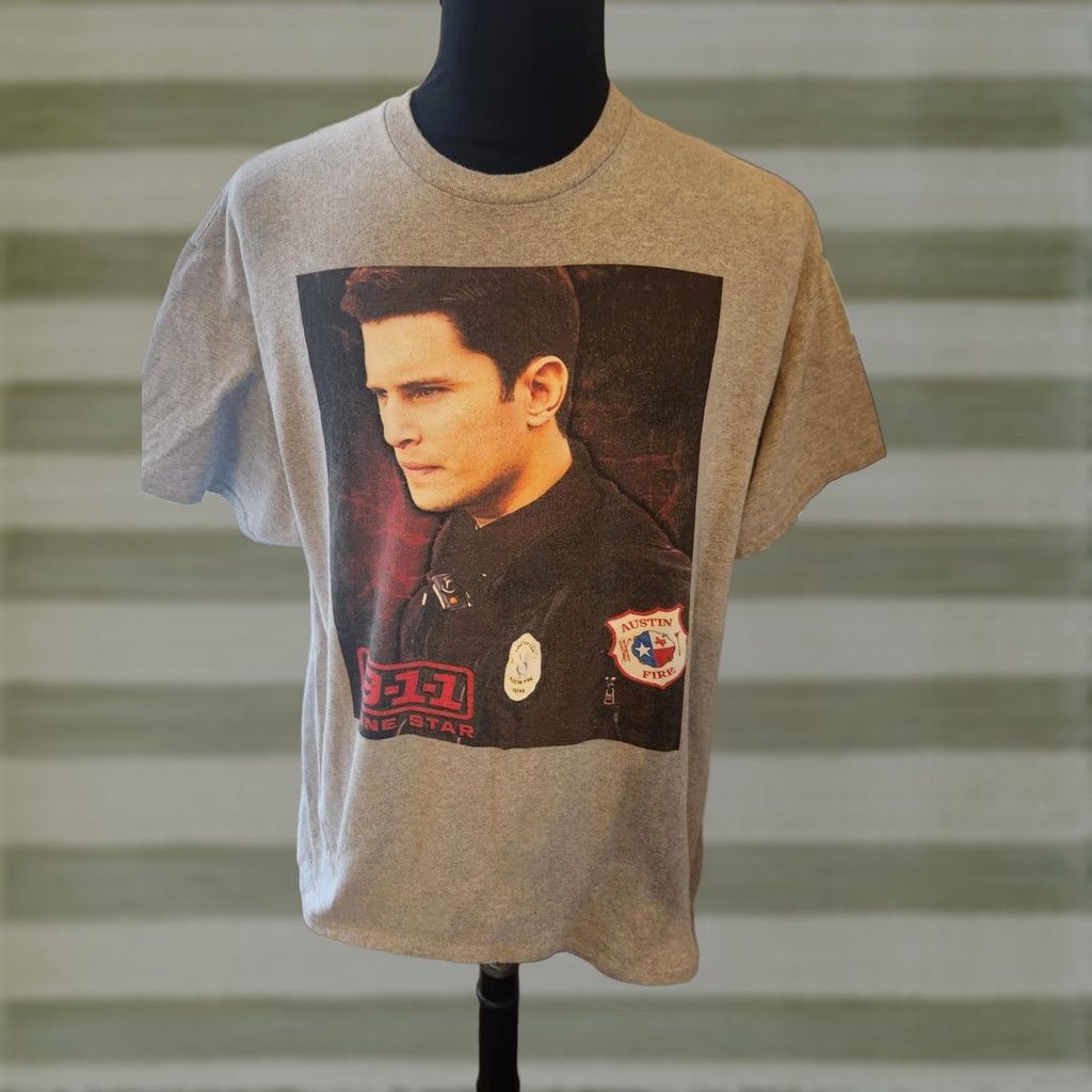 Gildan 9-1-1 Lone Star TV Show Gray T Shirt Short Sleeve Gildan Size XL Mens Crew Neck Polyester Cotton Graphic Size US XL / EU 56 / 4 - 1 Preview