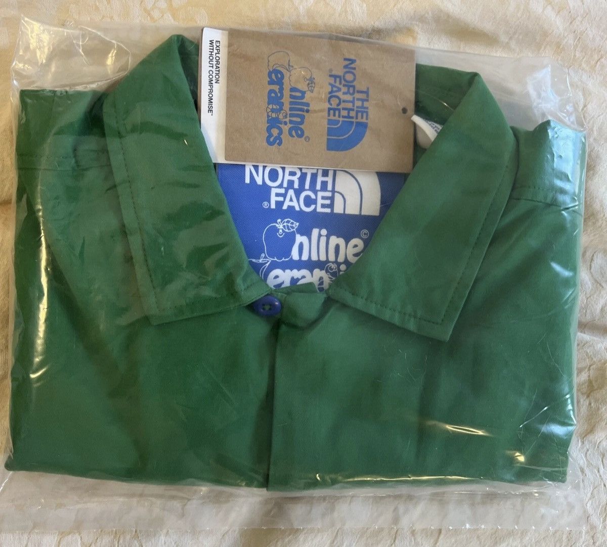 Online Ceramics × The North Face Online Ceramics TNF x OC SS Button Front Shirt Green size XL Size US XL / EU 56 / 4 - 5 Thumbnail